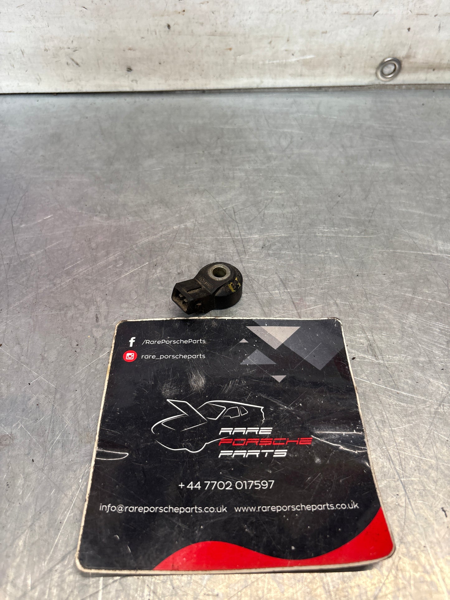 Porsche 944 knock sensor, used 0261231006