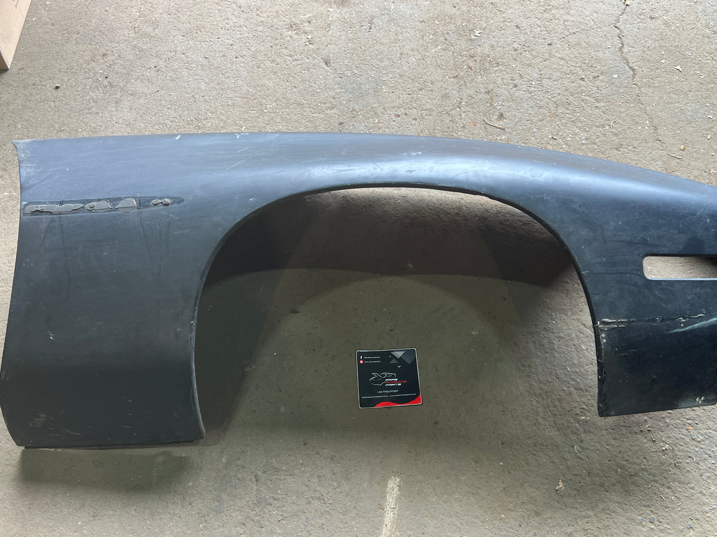 Porsche 928 -87 front right wing, used 92850301202