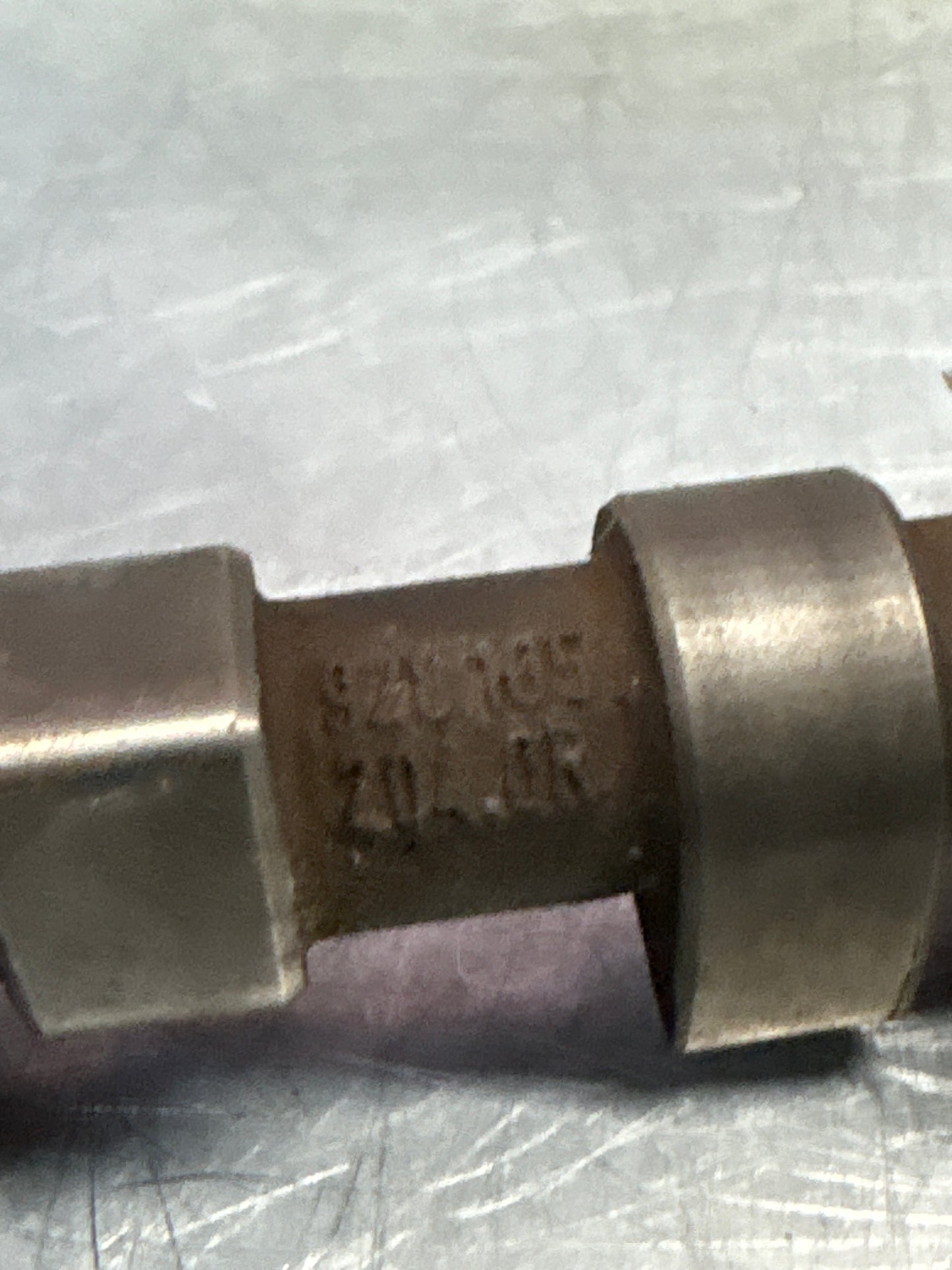 Porsche 928 cam shaft, used 9281052040R