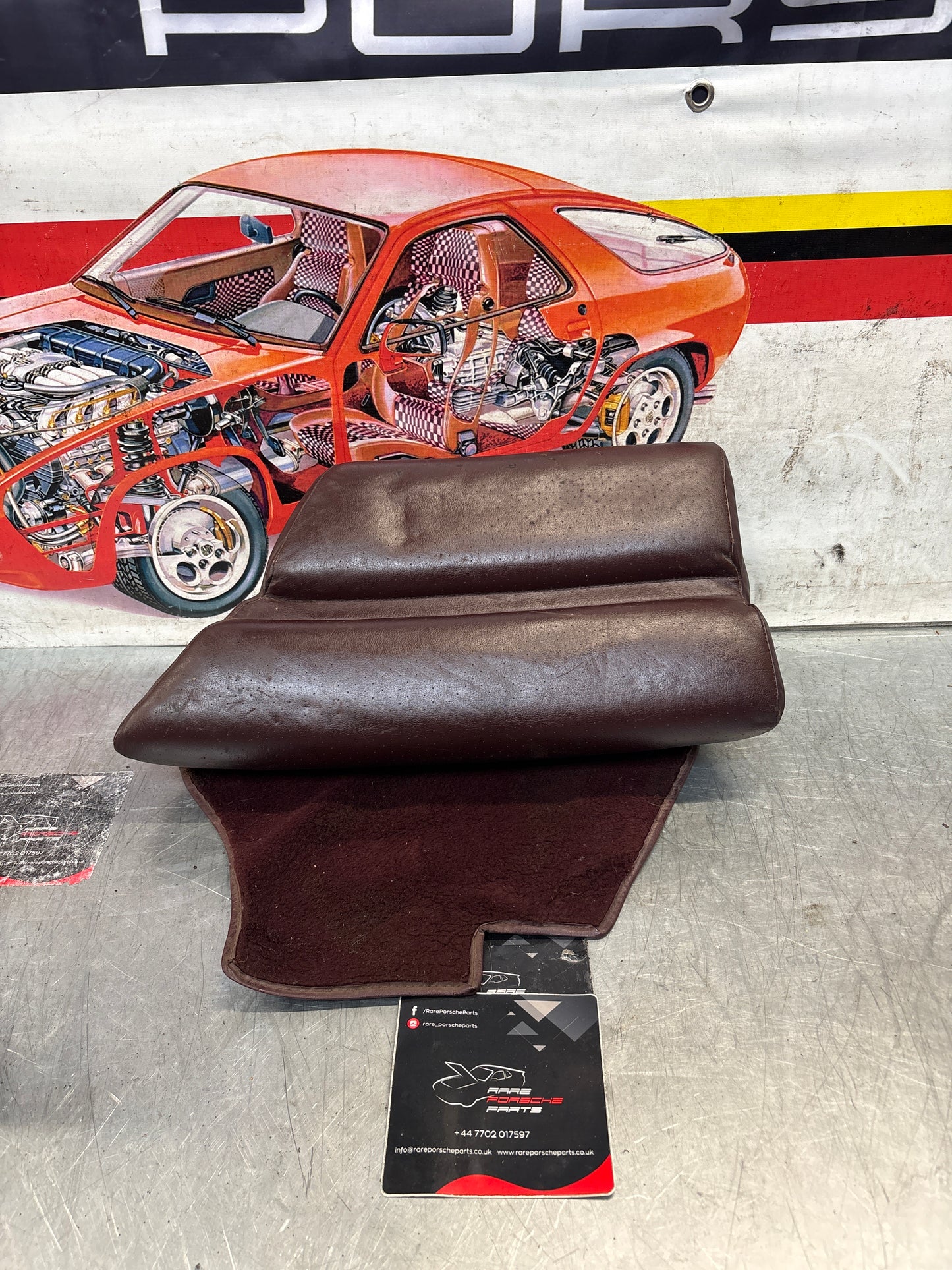 Porsche 928 rear right seat cushion, burgundy, leather, used 92852206051