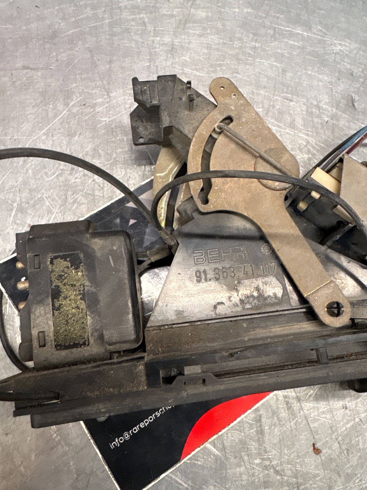 Porsche 928 early climate control panel, used
