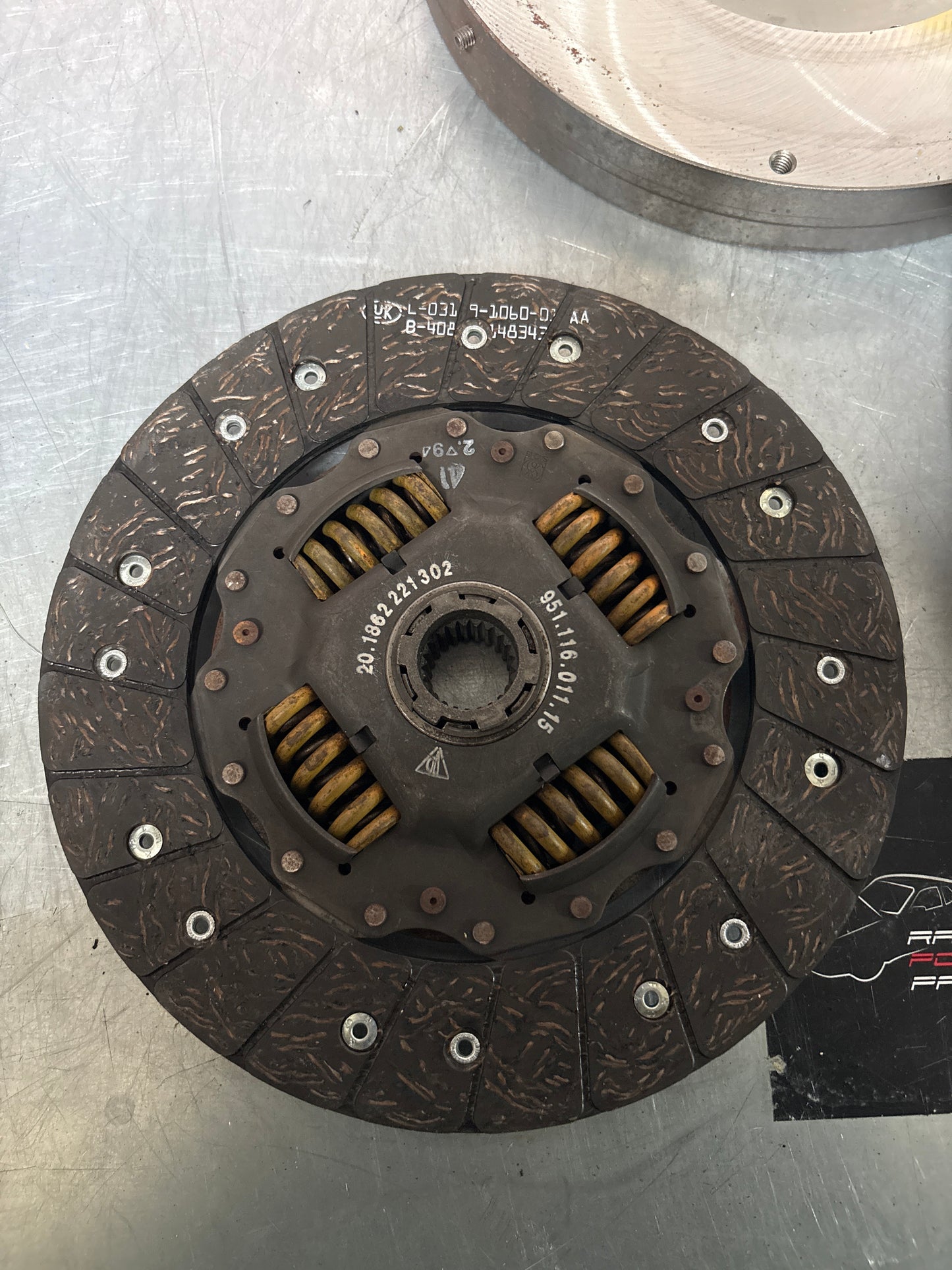 Porsche 944 Turbo Clutch set with flywheel, refurbished 95111691101