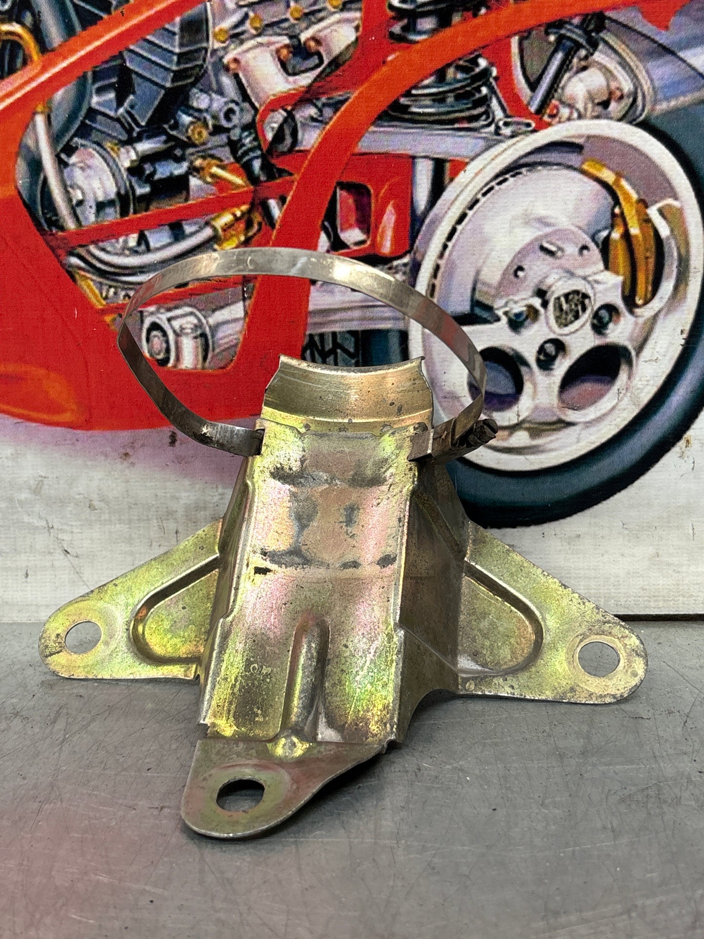 Porsche 928 78-84 power steering reservoir bracket, used 92834733300