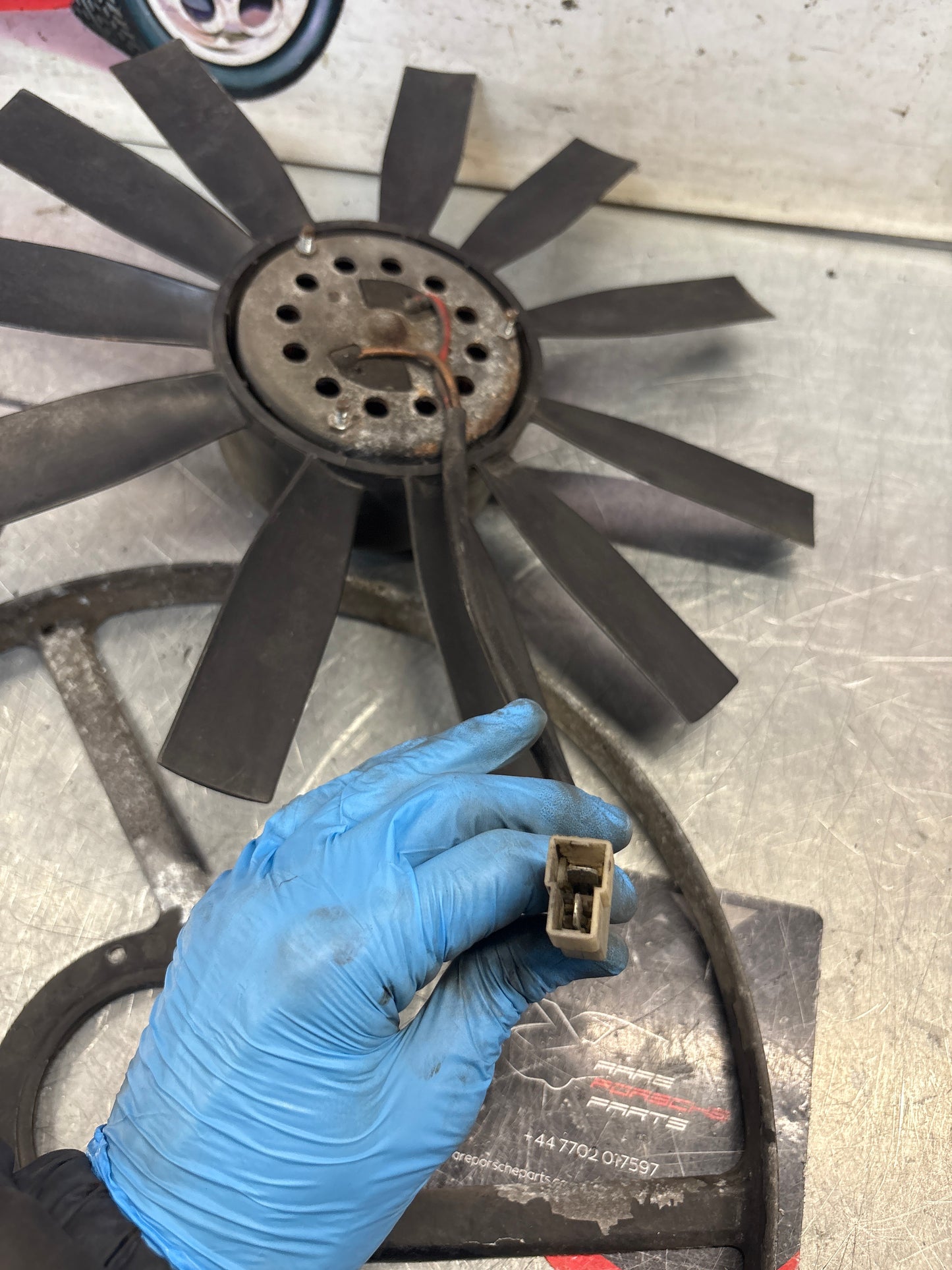 Porsche 928, 80- Air conditioner condenser  cooling  fan, genuine 92862410301 used