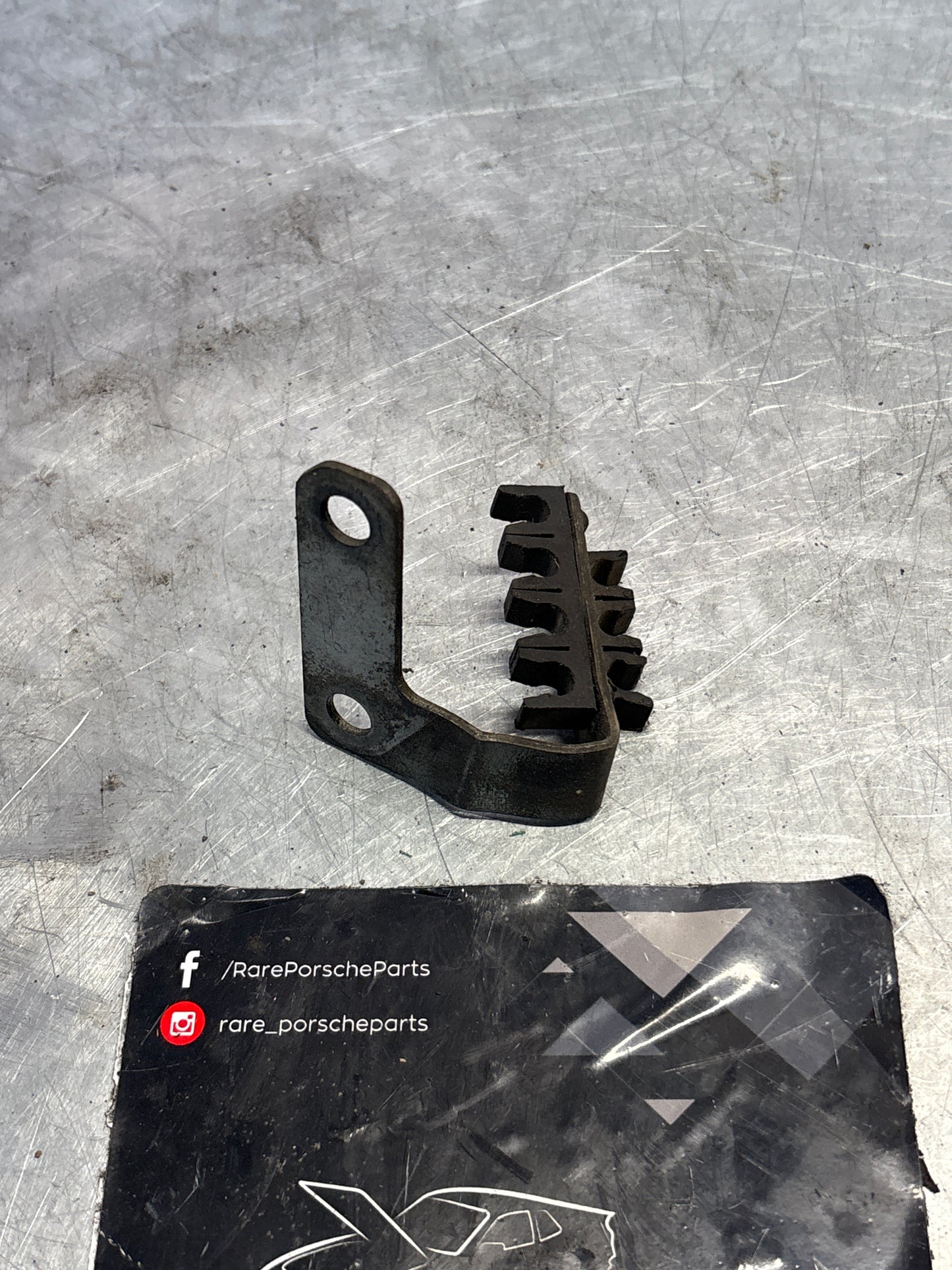 Porsche 924 fuel supply line  support bracket, used 047133191D
