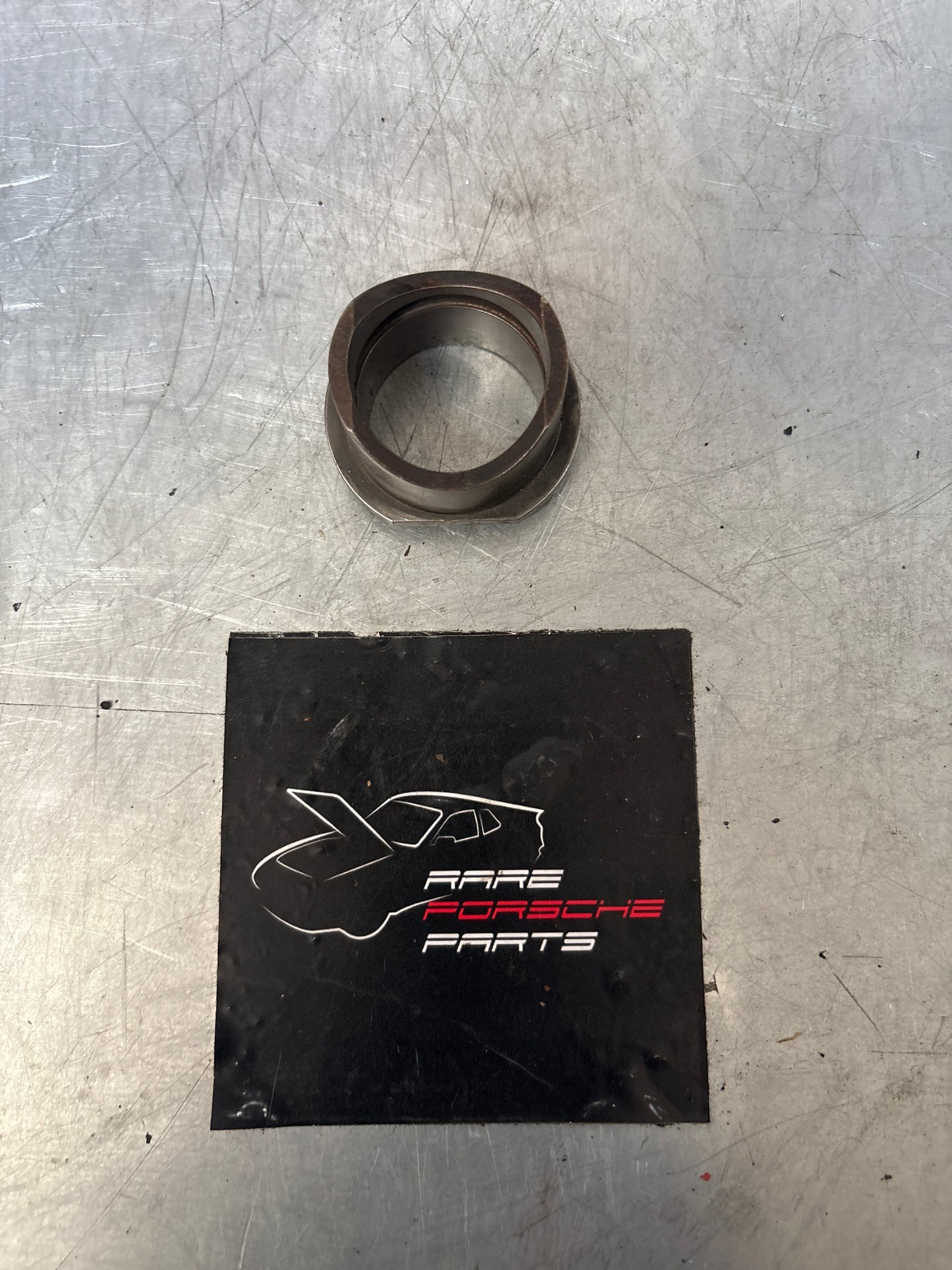 Porsche 928 78-80 bushing 92810520606 used
