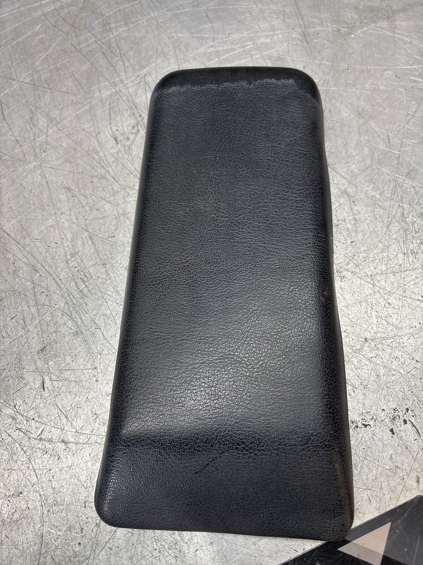 Porsche 944 86-92 arm rest top black 94555206300 used RHD, faded