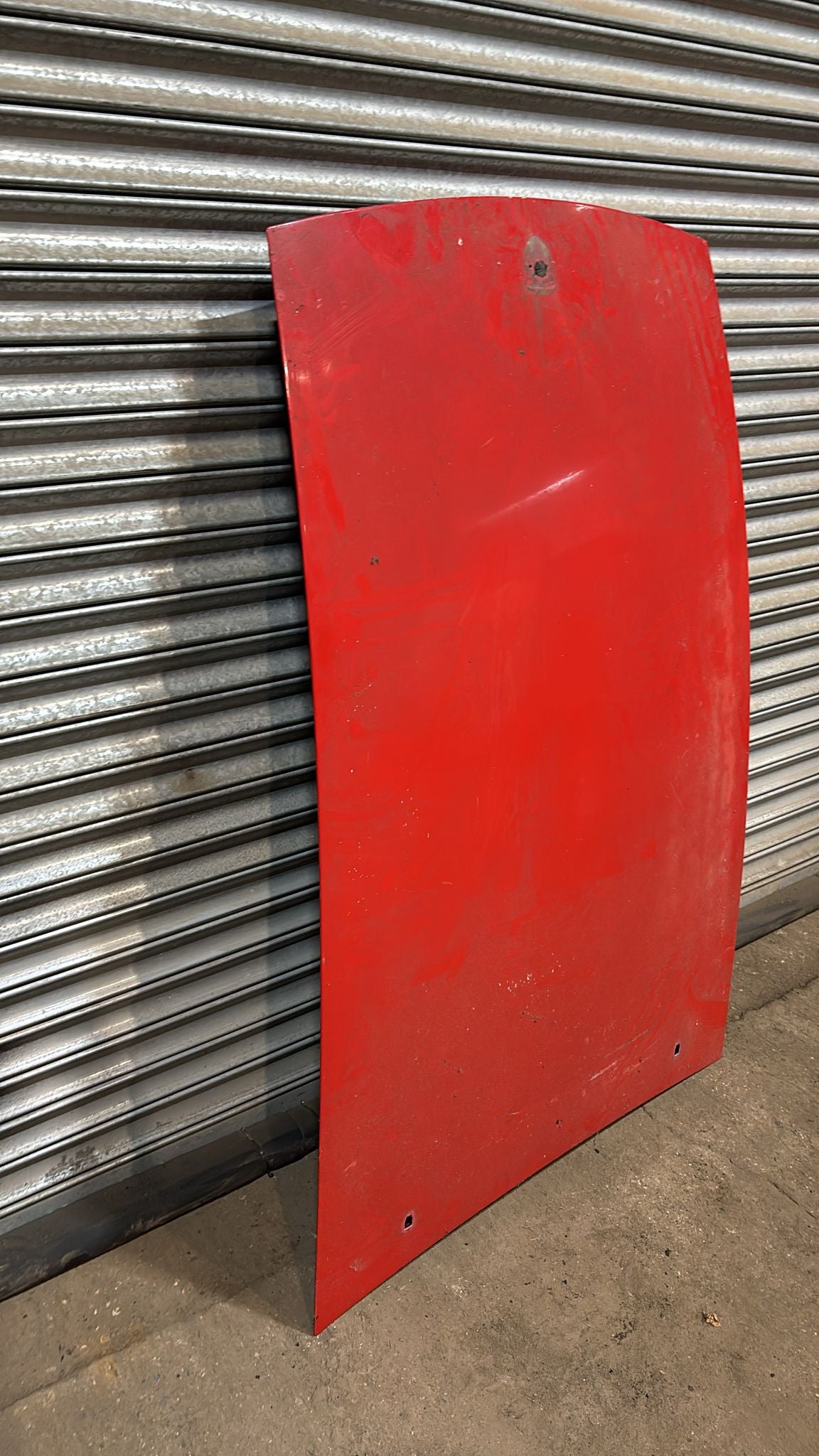 Porsche 928 bonnet 82-92 92851100504 late type with big nozzle, used