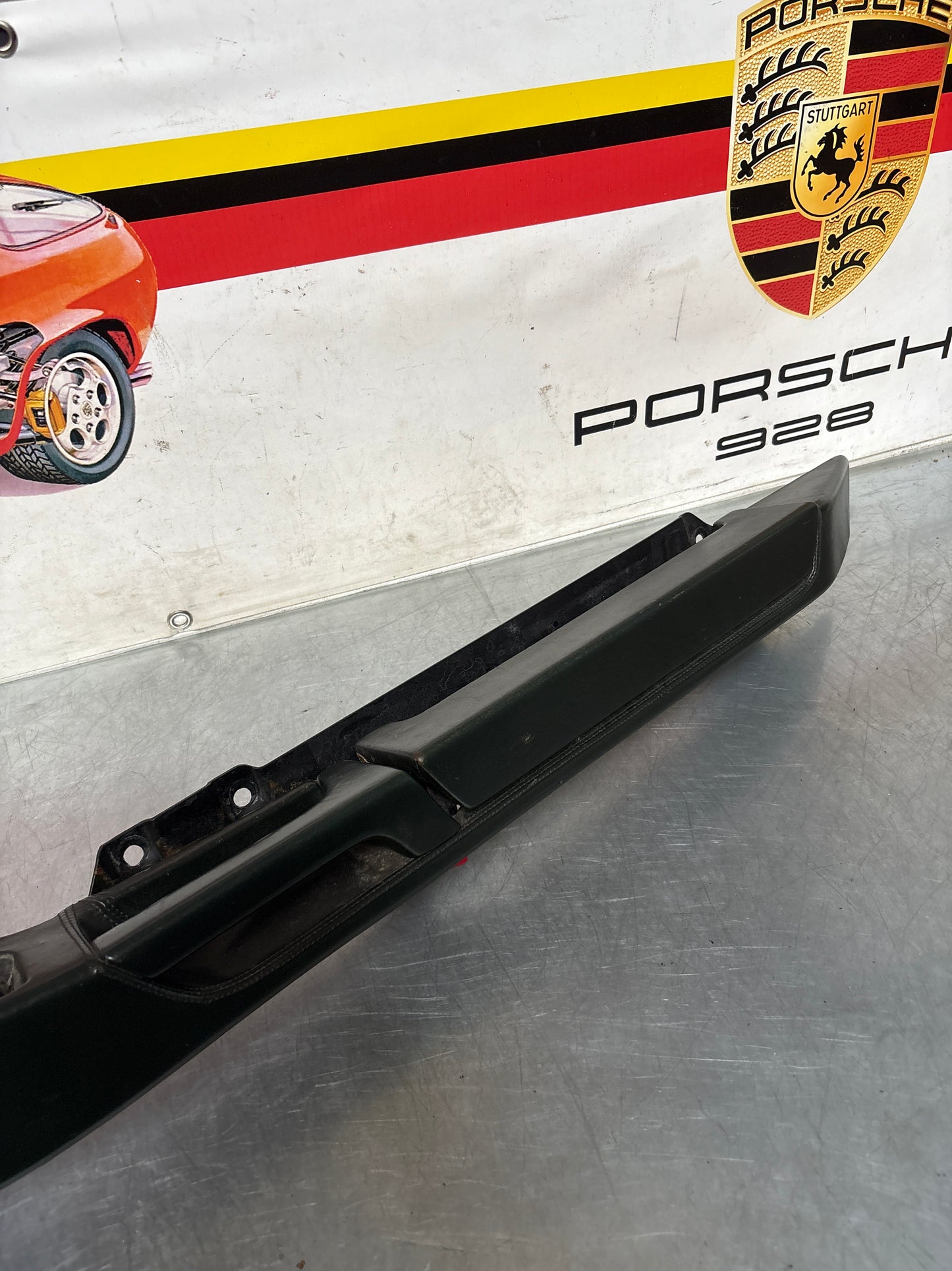 Porsche 928 Green door armrest, right, off side, 92855510203, used