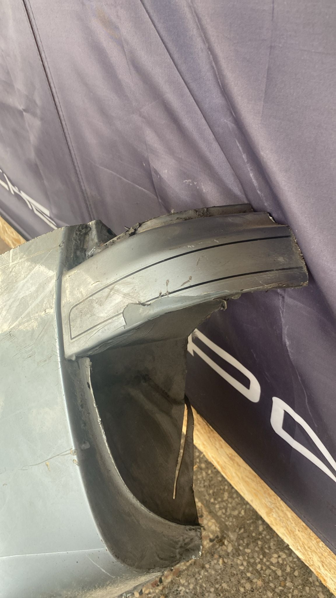 Porsche 944 left side cut, rear fender 94450390303,