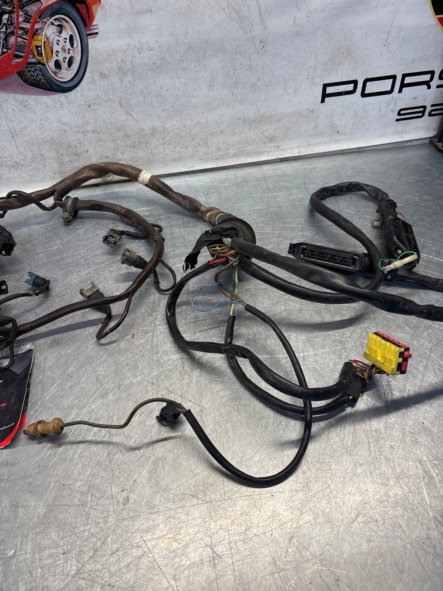Porsche 928 32V engine wiring loom complete, used M28/43,44,45,46 92860701503