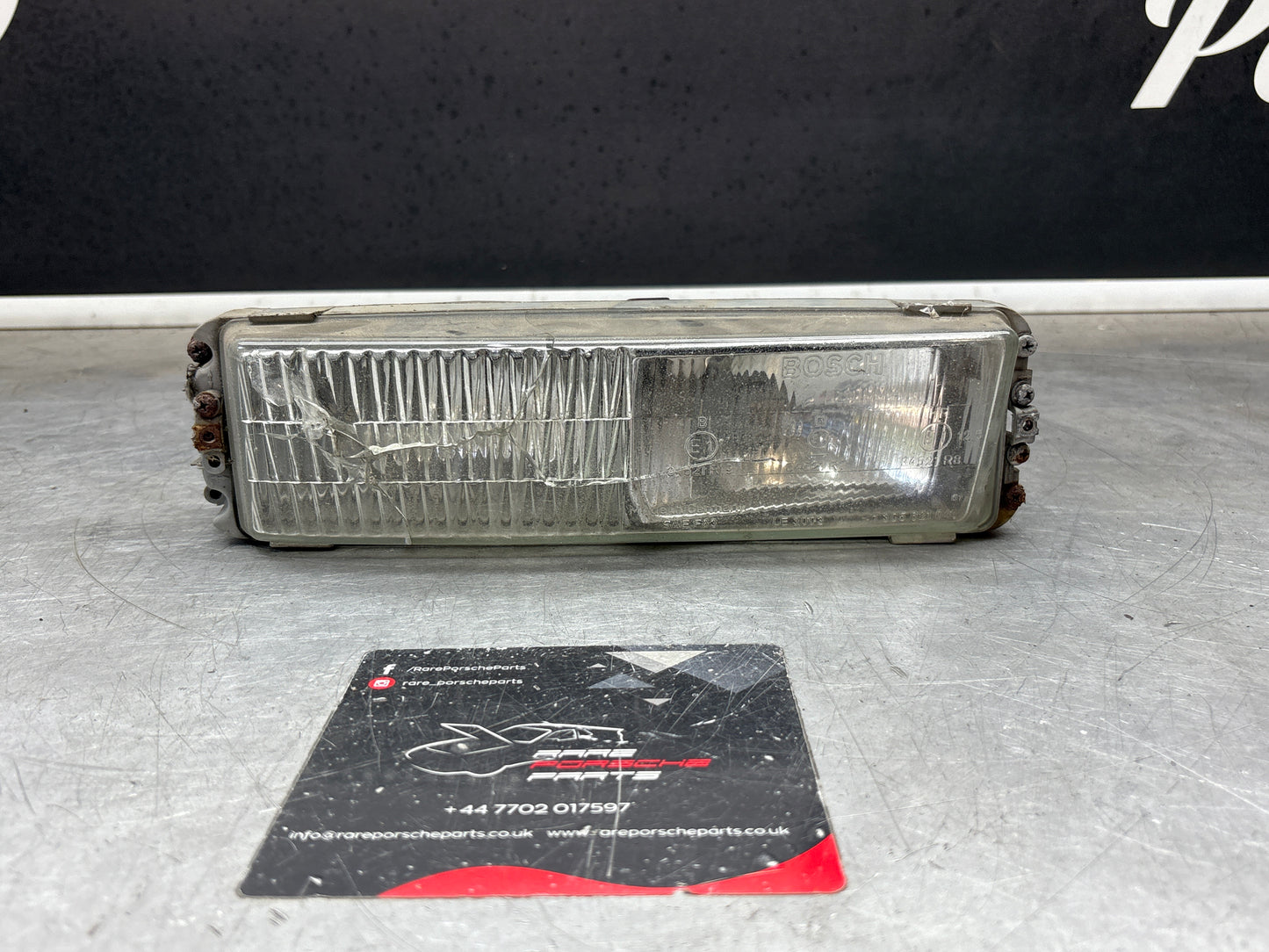 Porsche 944 S2 Turbo Right foglight 95163121100 / 0305200701