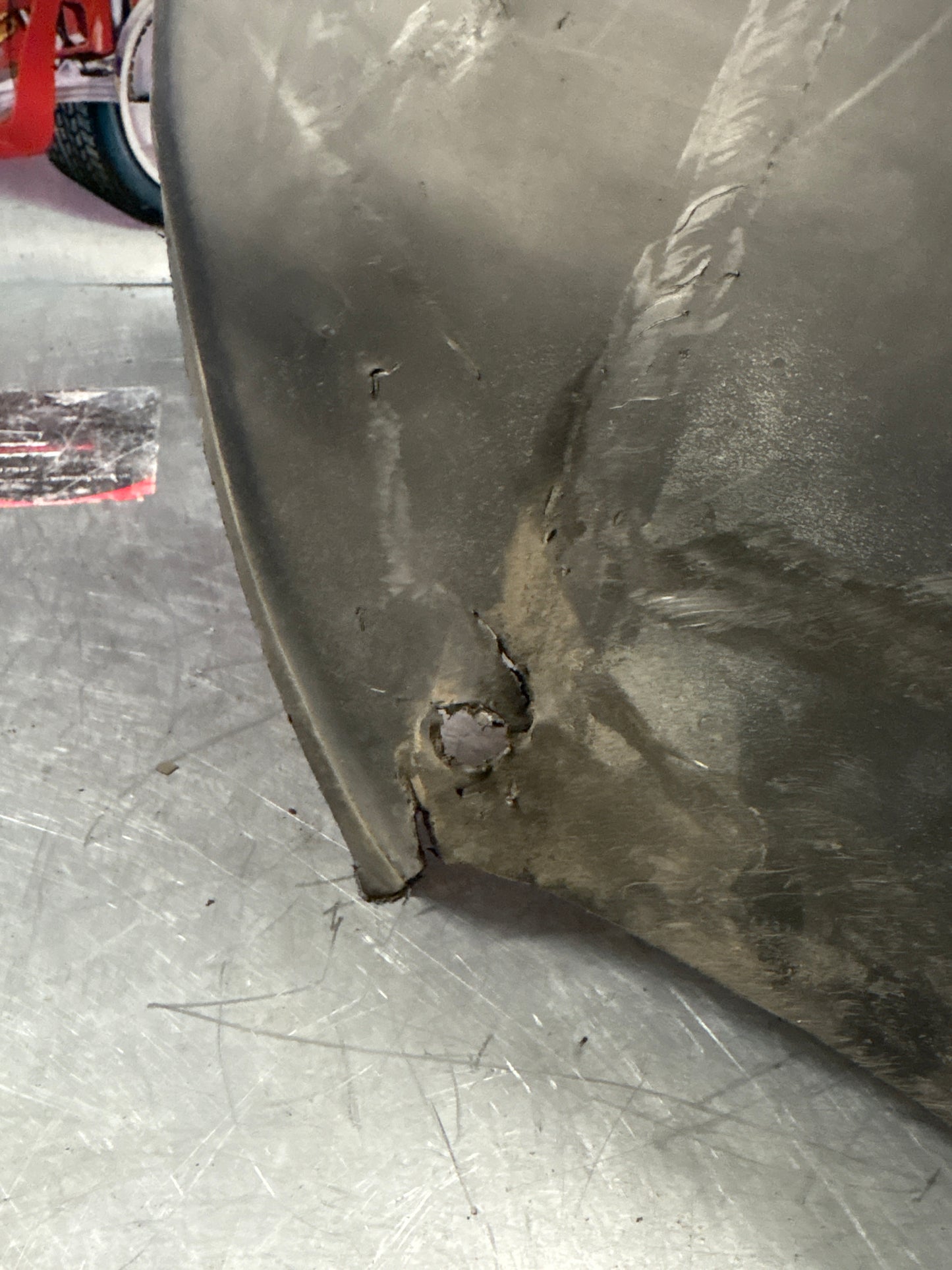 Porsche 928 wheel arch liner Left 92850438105 Used