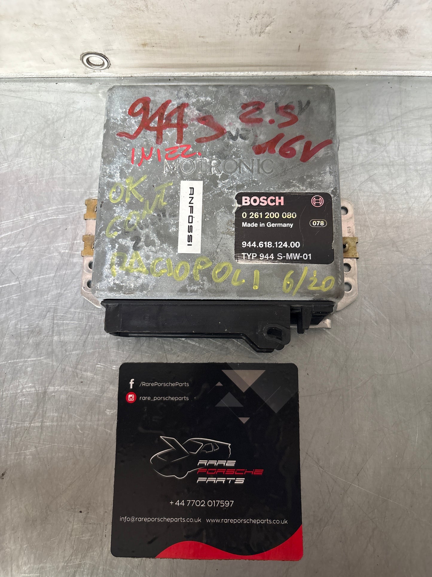 Porsche 944 S 2.5 ECU 94461812400 / 0261200080 used