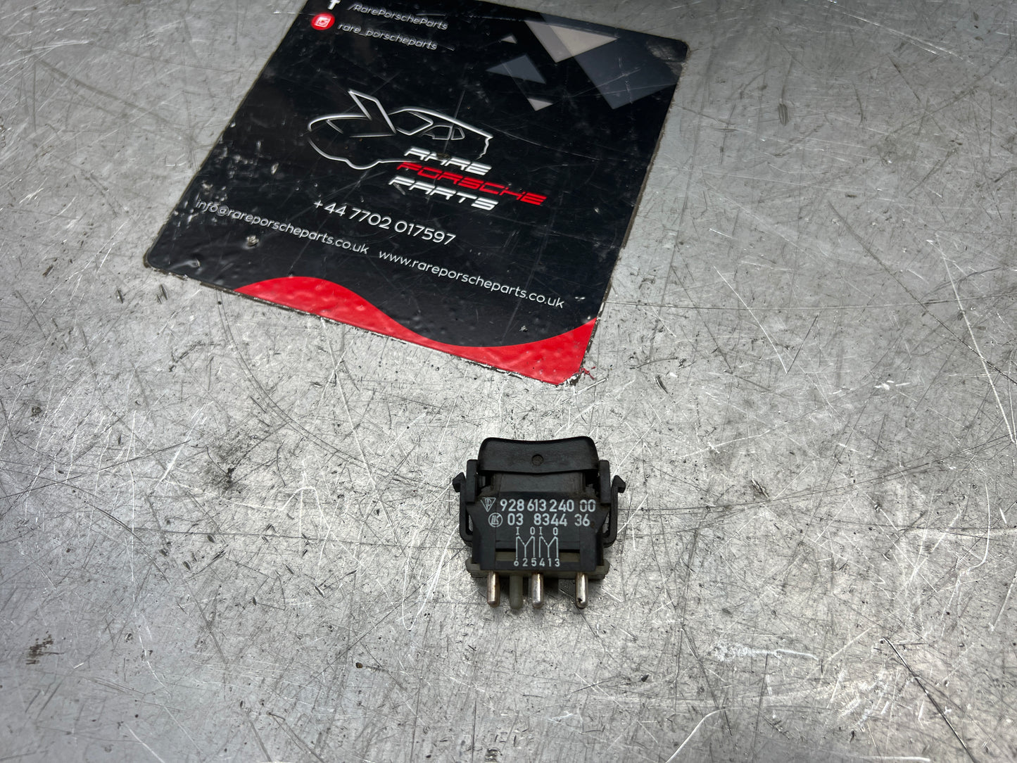 Porsche 928 door mirror changeover switch used 92861324000