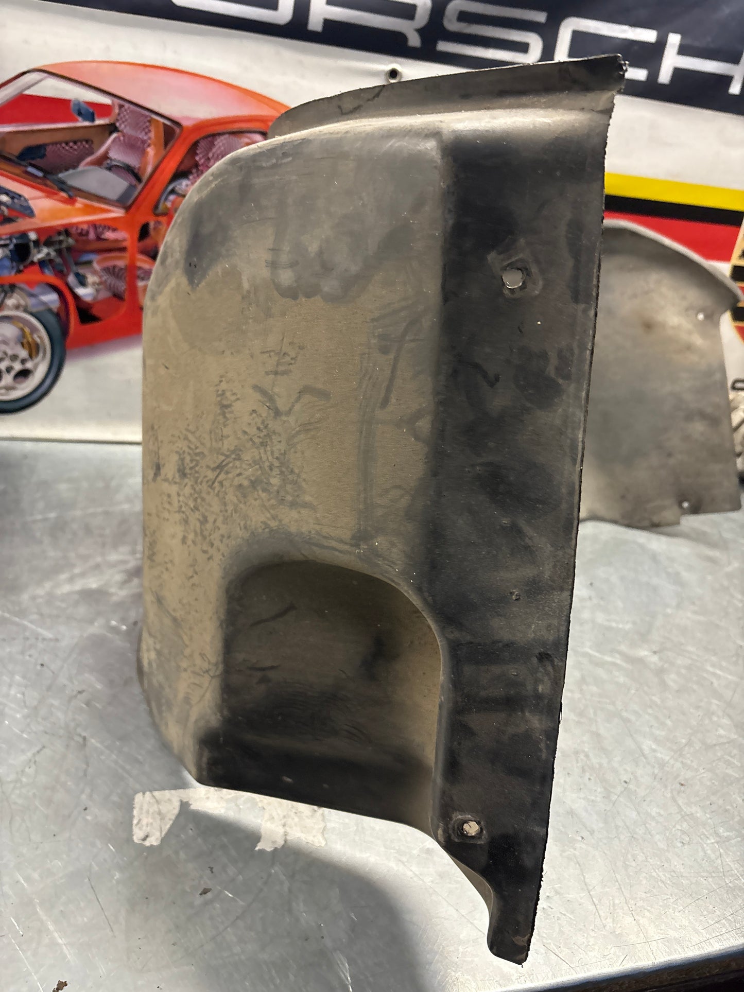Porsche 928 wheel arch liner Left 92850438105 Used