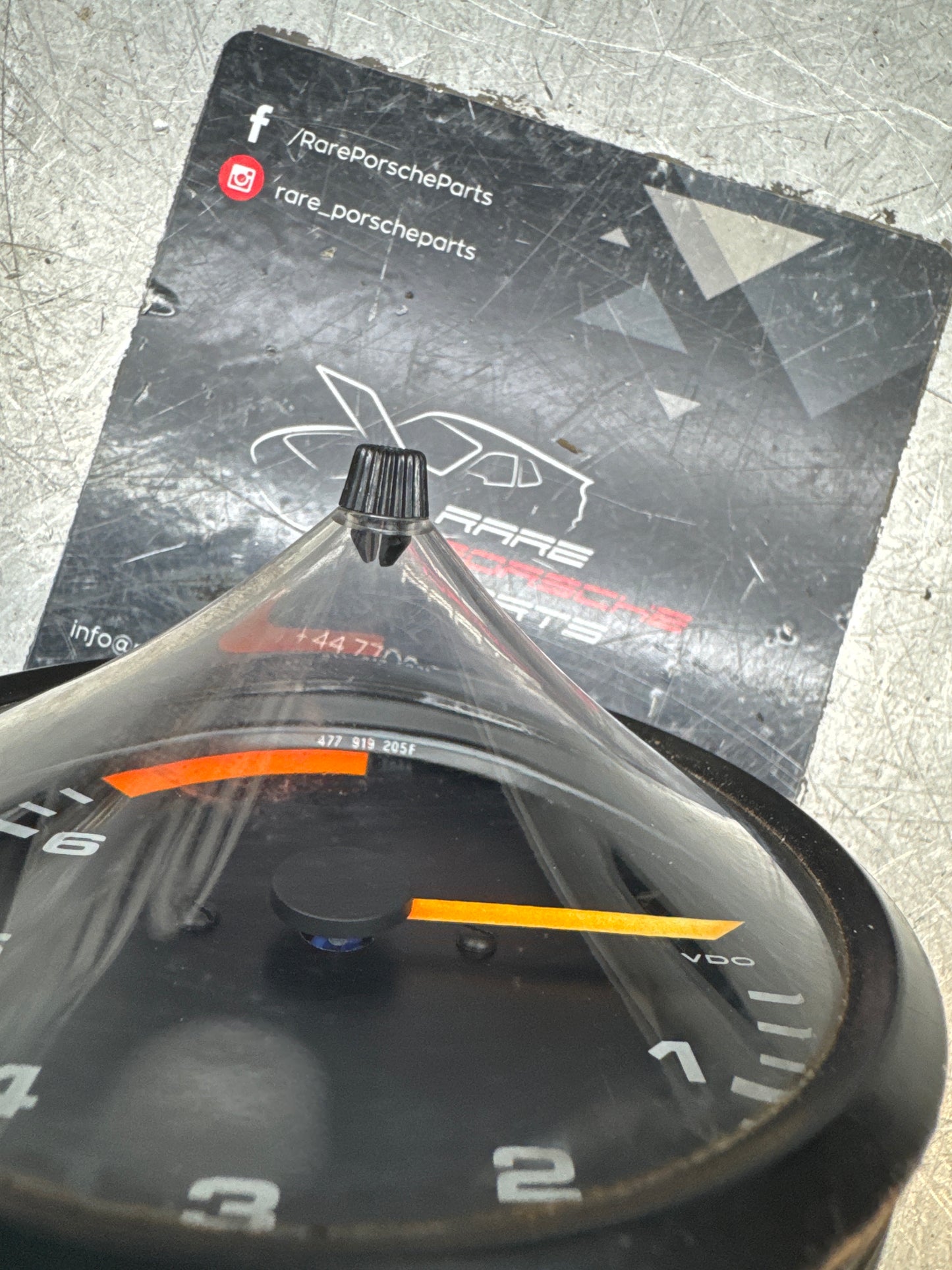 Porsche 924 Rev counter 477919205F / 477 919 205F