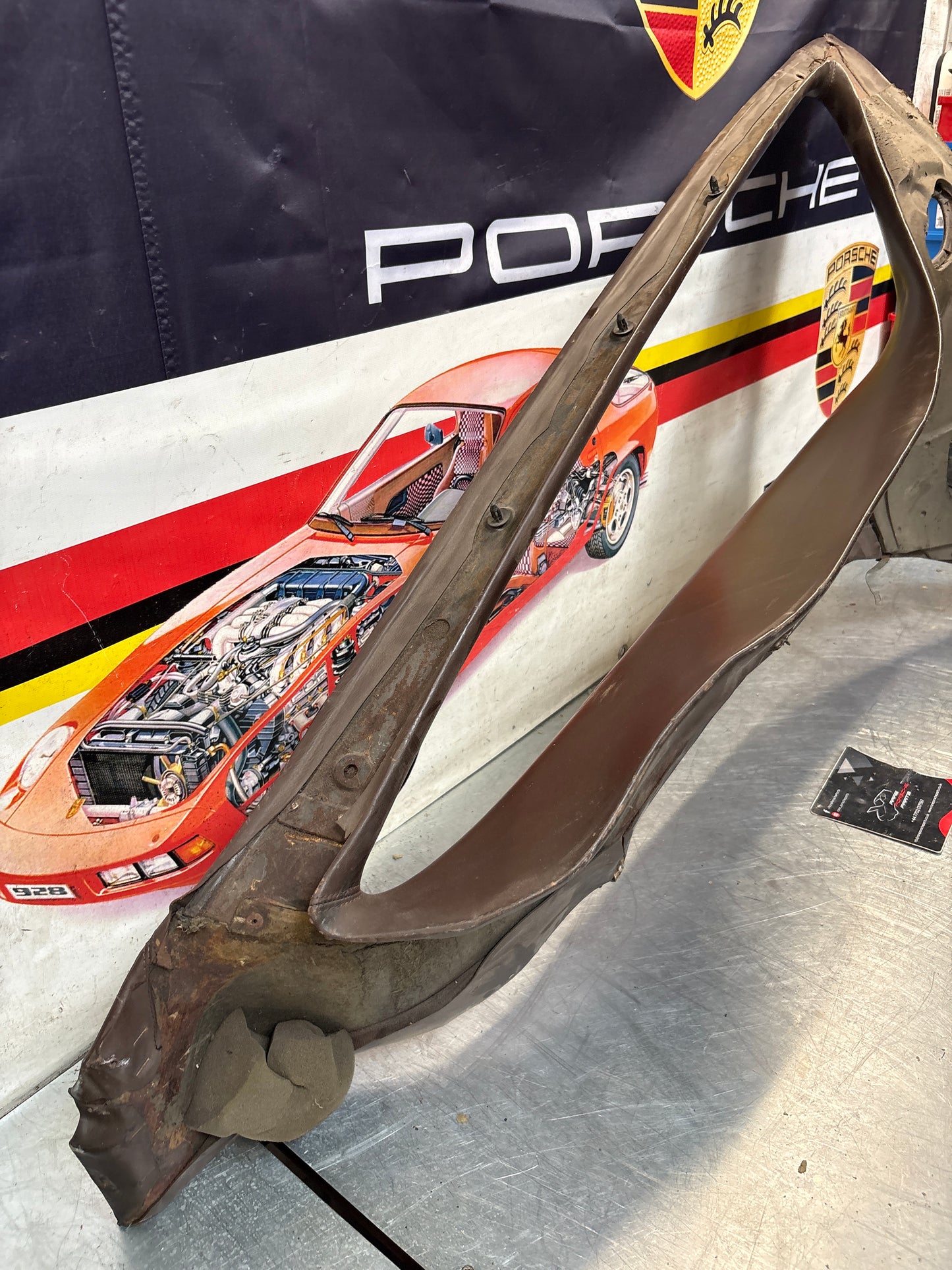 Porsche 928 early right side lower side trim panel, without loudspeaker, brown used 92855502202