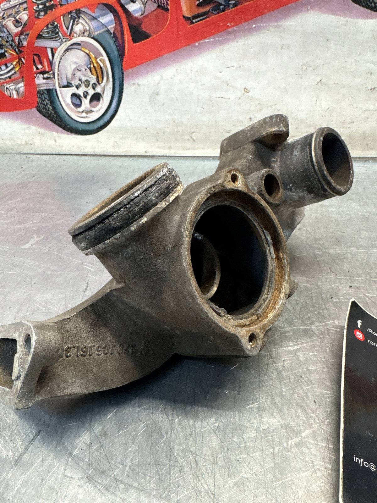 Porsche 928 thermostat housing, 9281061613R Used