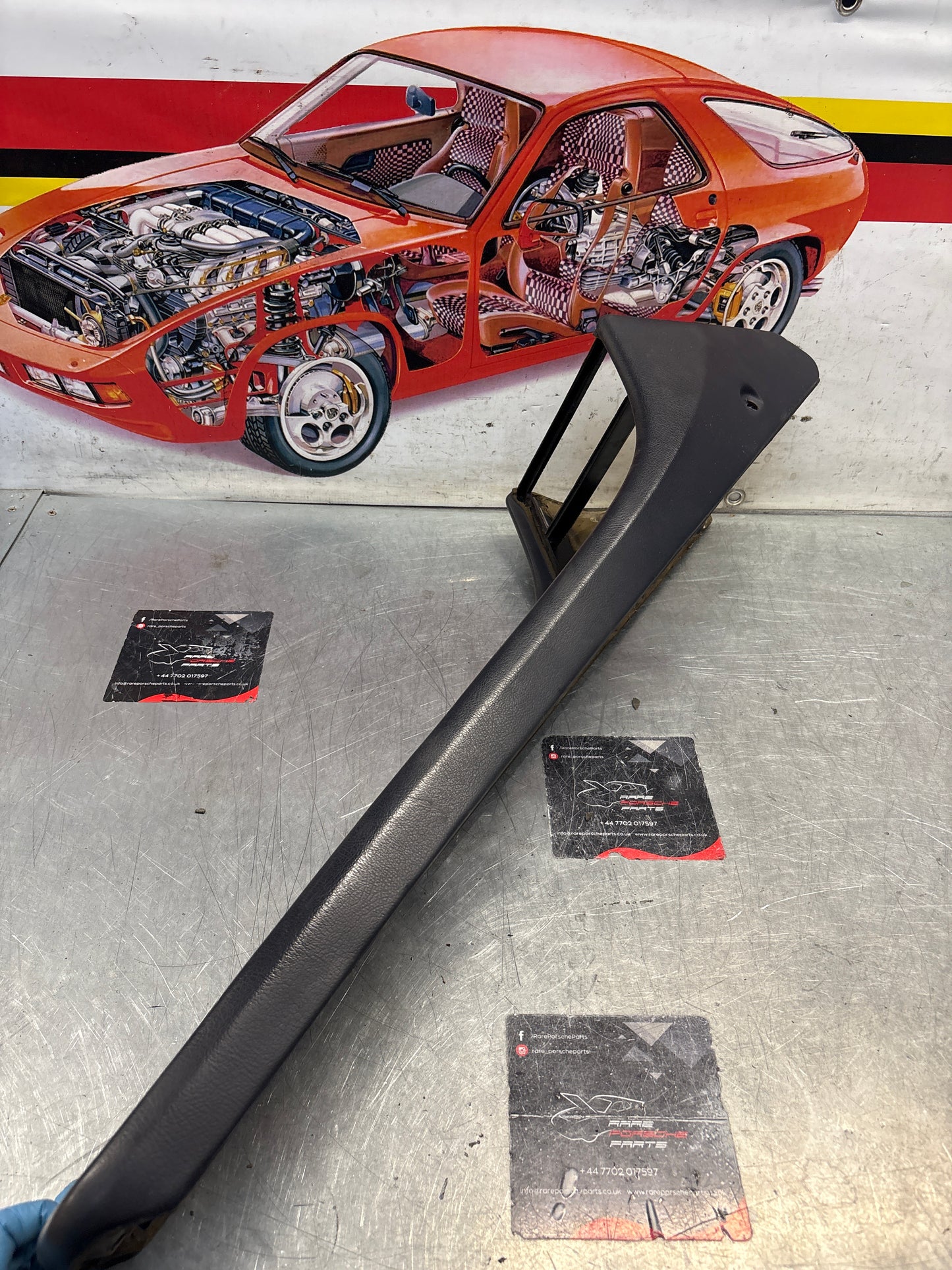 Porsche 944 centre console marine blue 94455205100 used