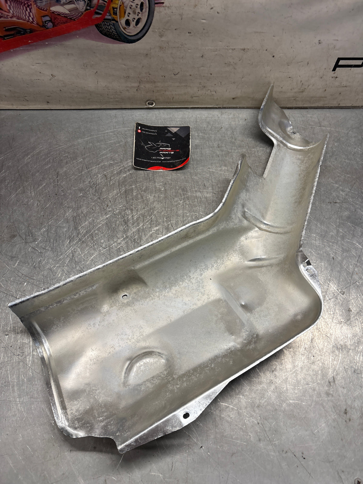 Porsche 928 79-80 heat shield protection plate 92850493104 Earlyer type without ribs, refurbished