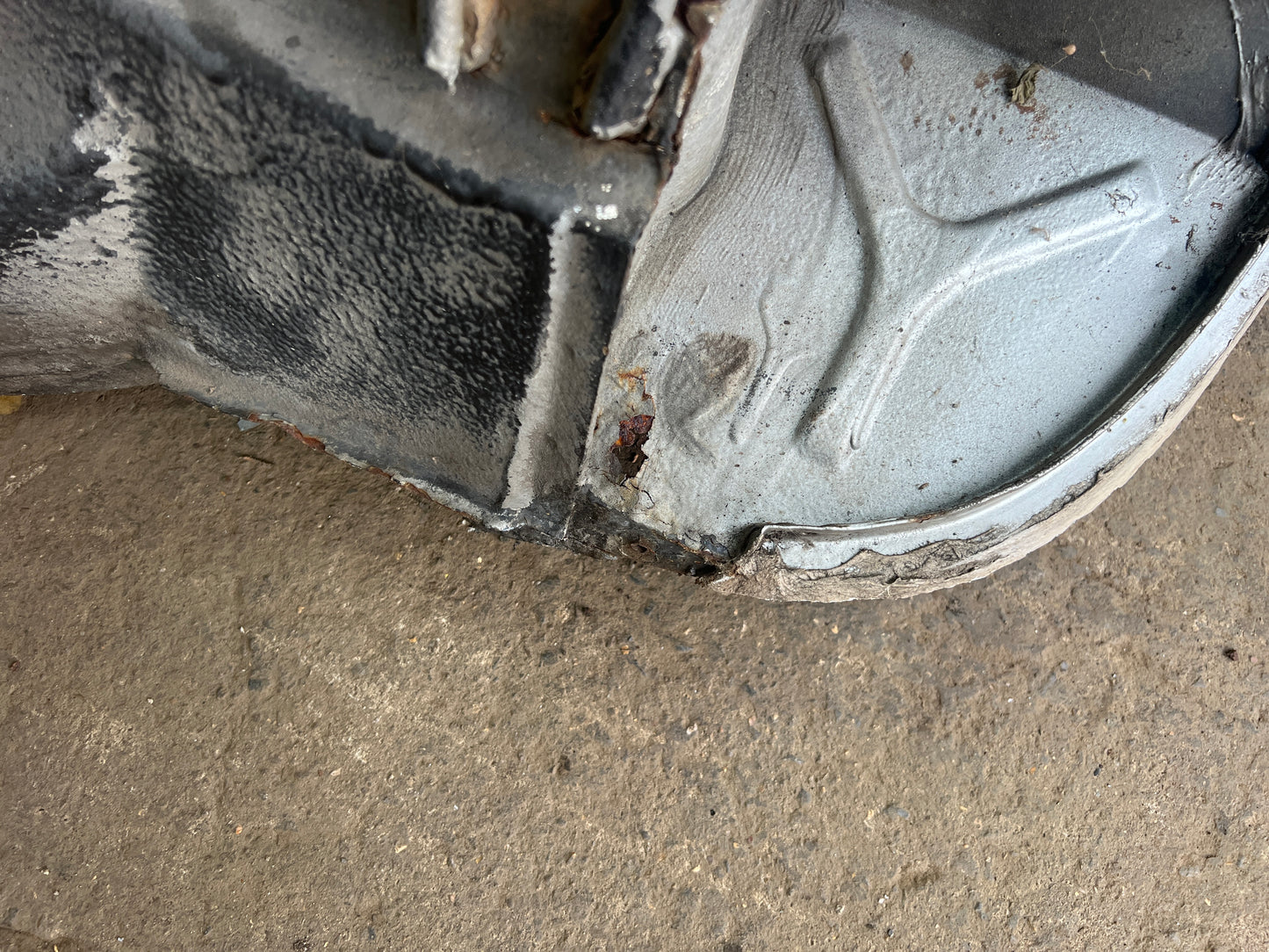 Porsche 924  rear panel cut used