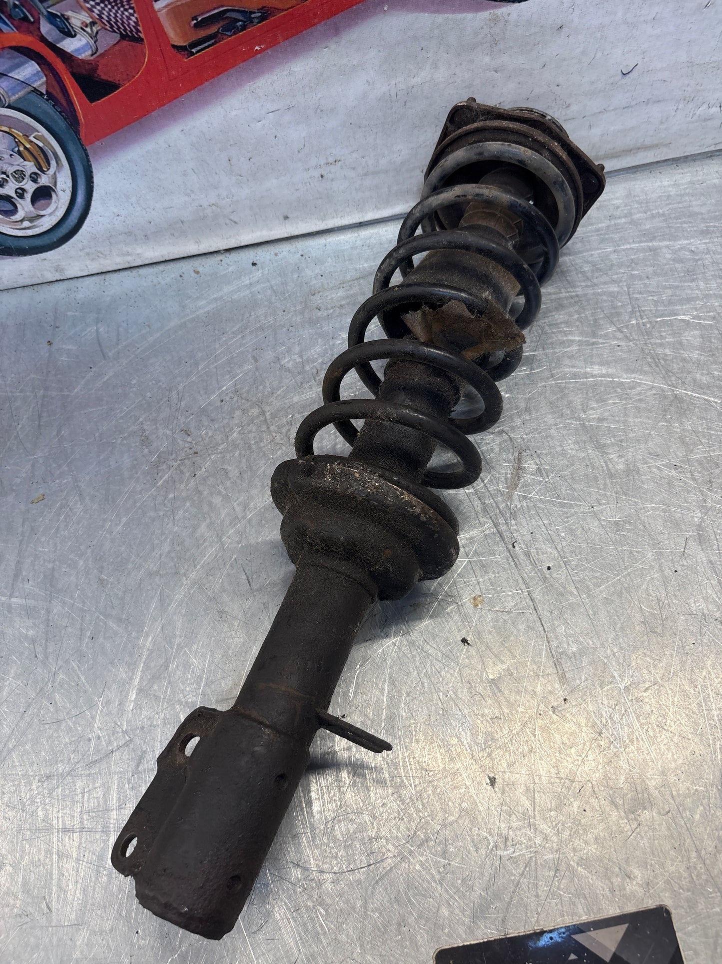 Porsche 944 in anticipo, gamba della sospensione destra 924S, usata, ricambio o riparazione
