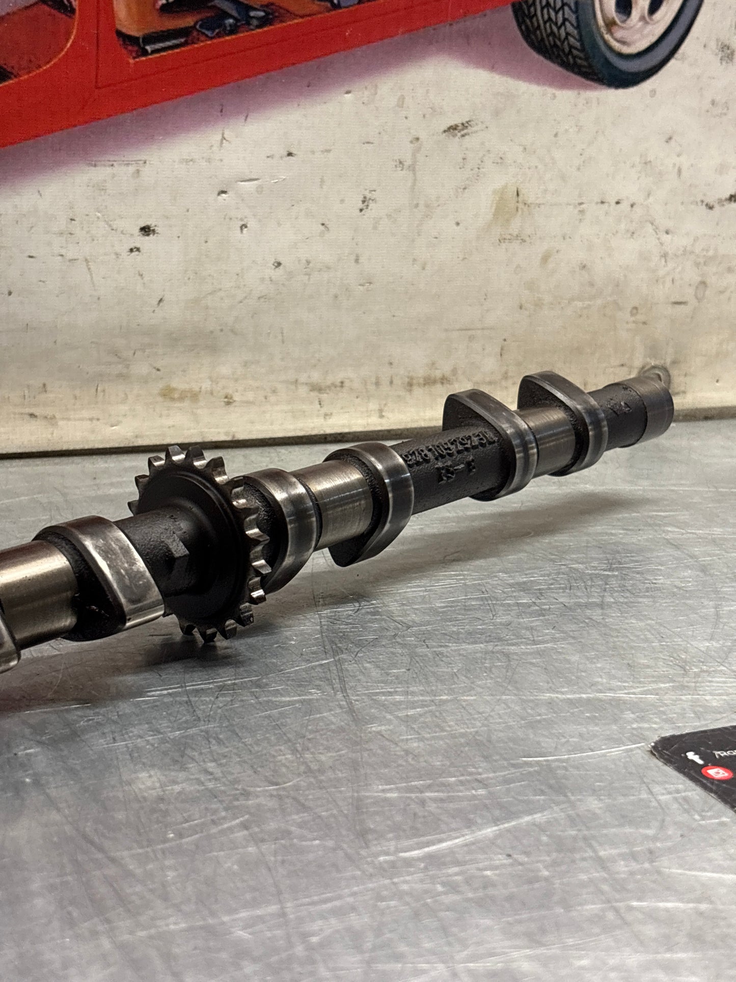 Porsche 928 S3 M28.45/46 engine Camshaft, intake side, cylinder 5-8, used 9281052923R / 92810529208
