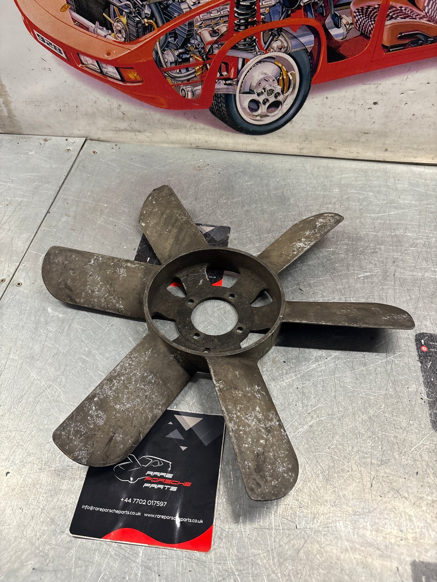 Porsche 928 early Engine cooling fan used 92810613701 / 1082051006