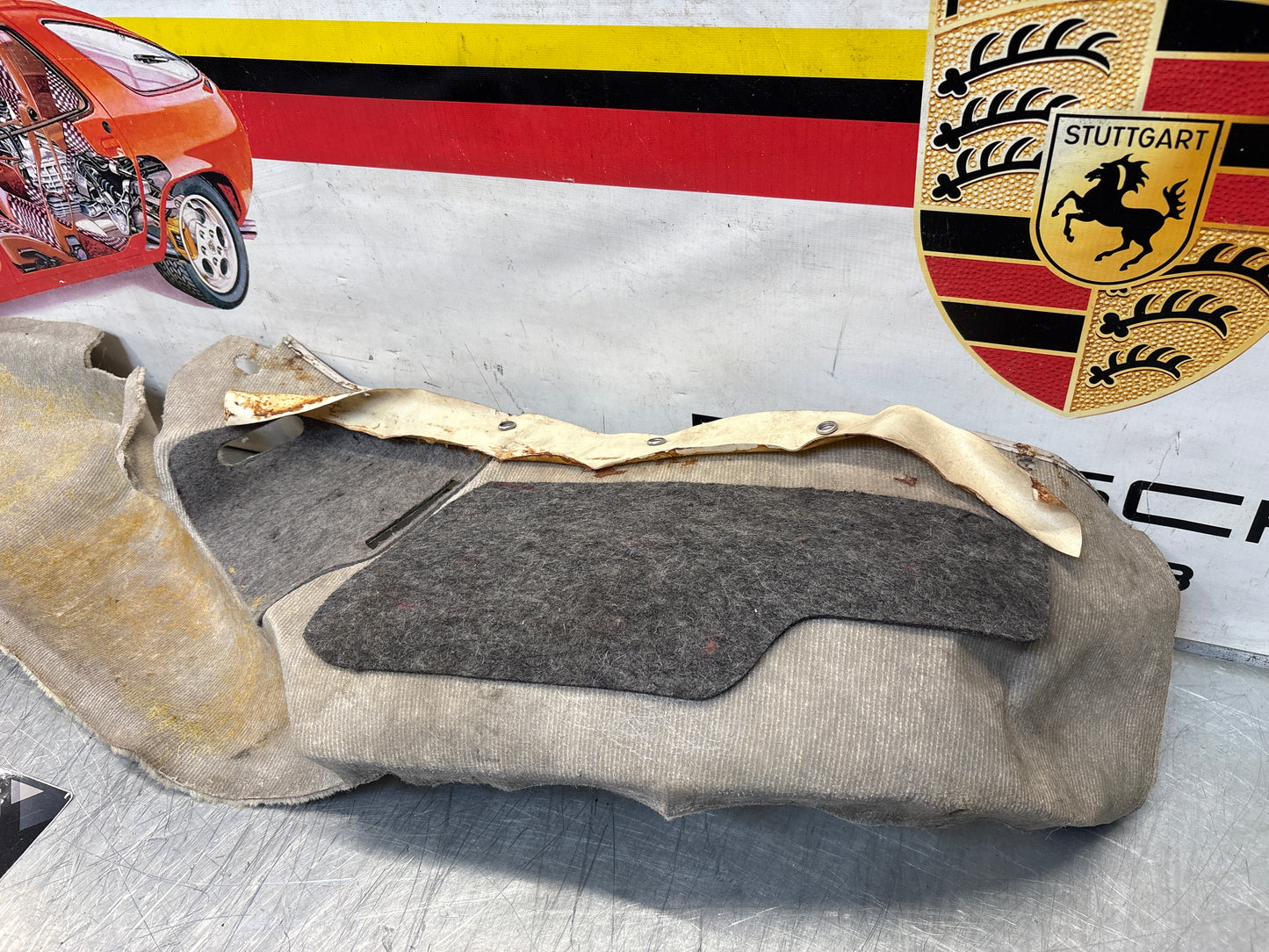 Porsche 924/944 -85.5 rear left side trim carpet, white, 944555083, used