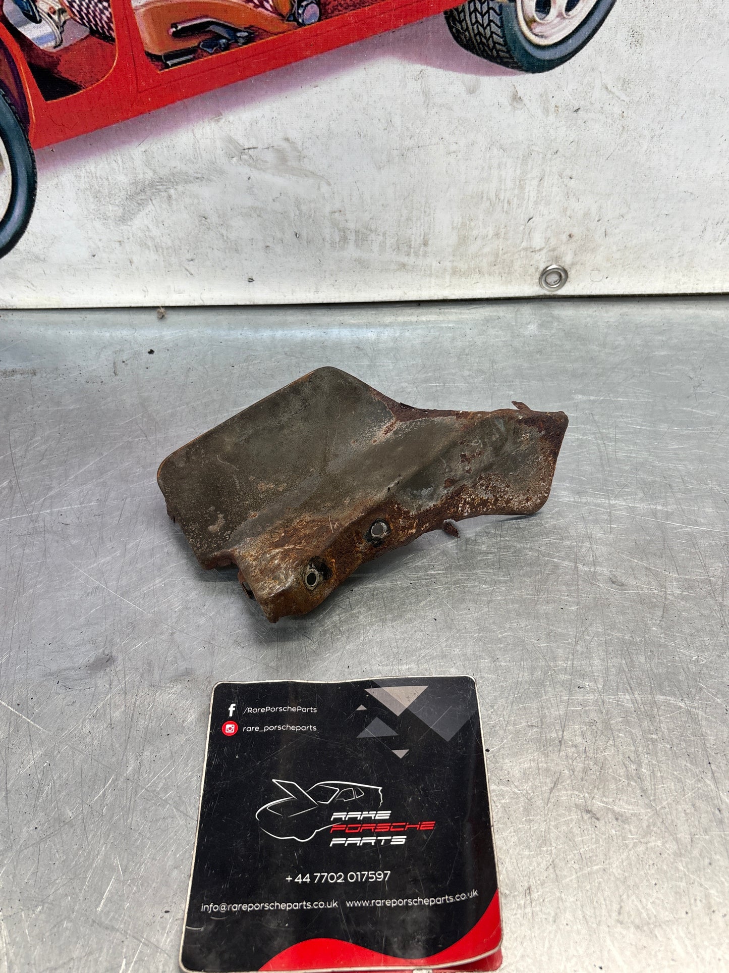 Porsche 928 mount cover heat shield plate right side, used 92837506801