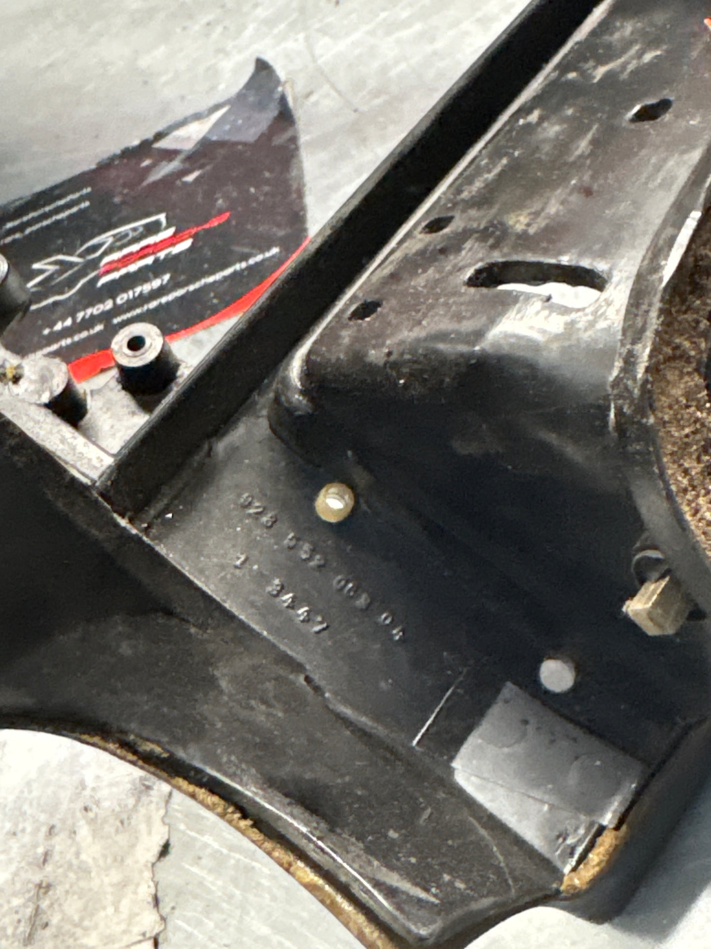 Porsche 928 Center console, used for spares or repair 92855206304 black