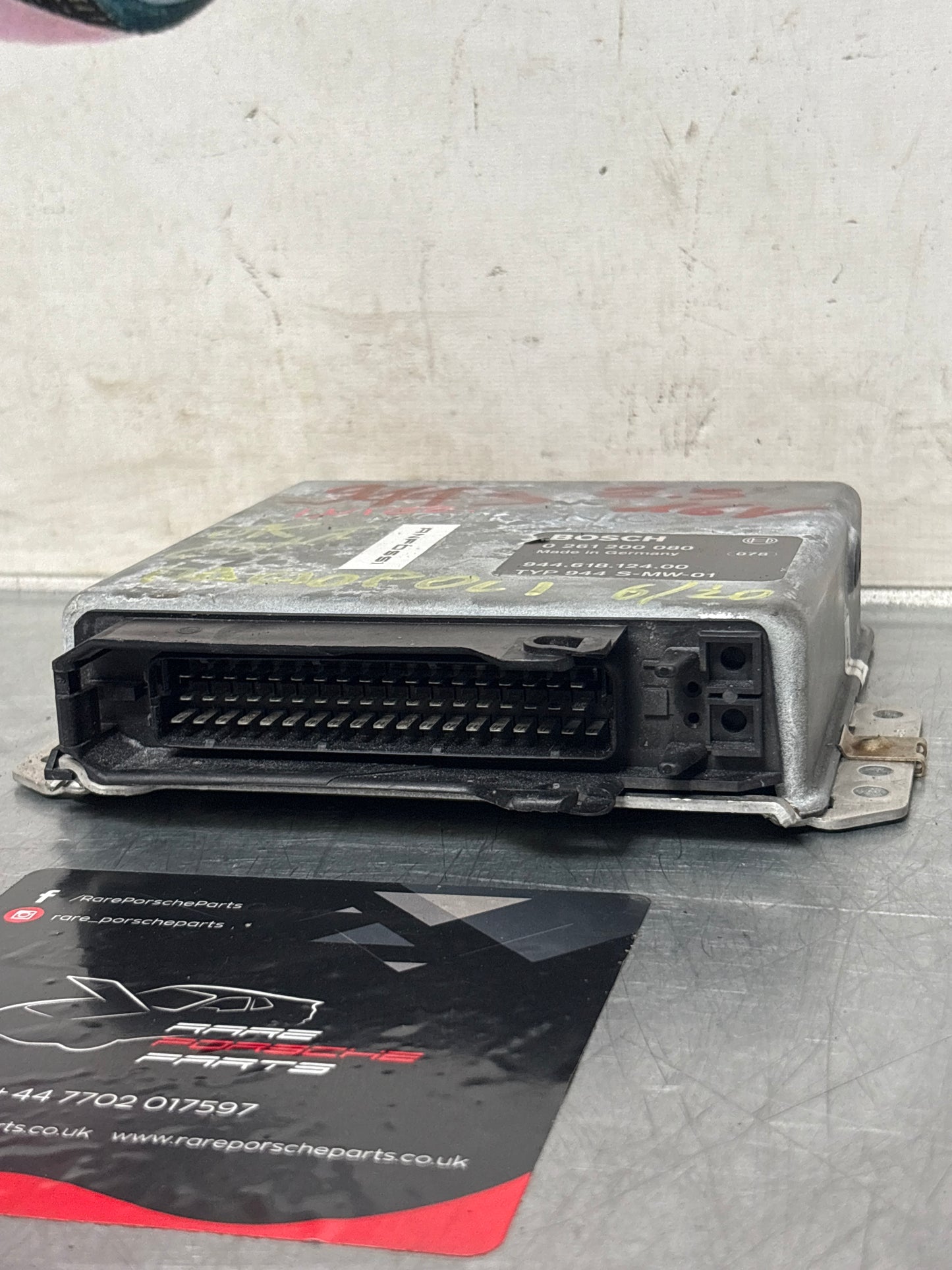 Porsche 944 S 2.5 ECU 94461812400 / 0261200080 used