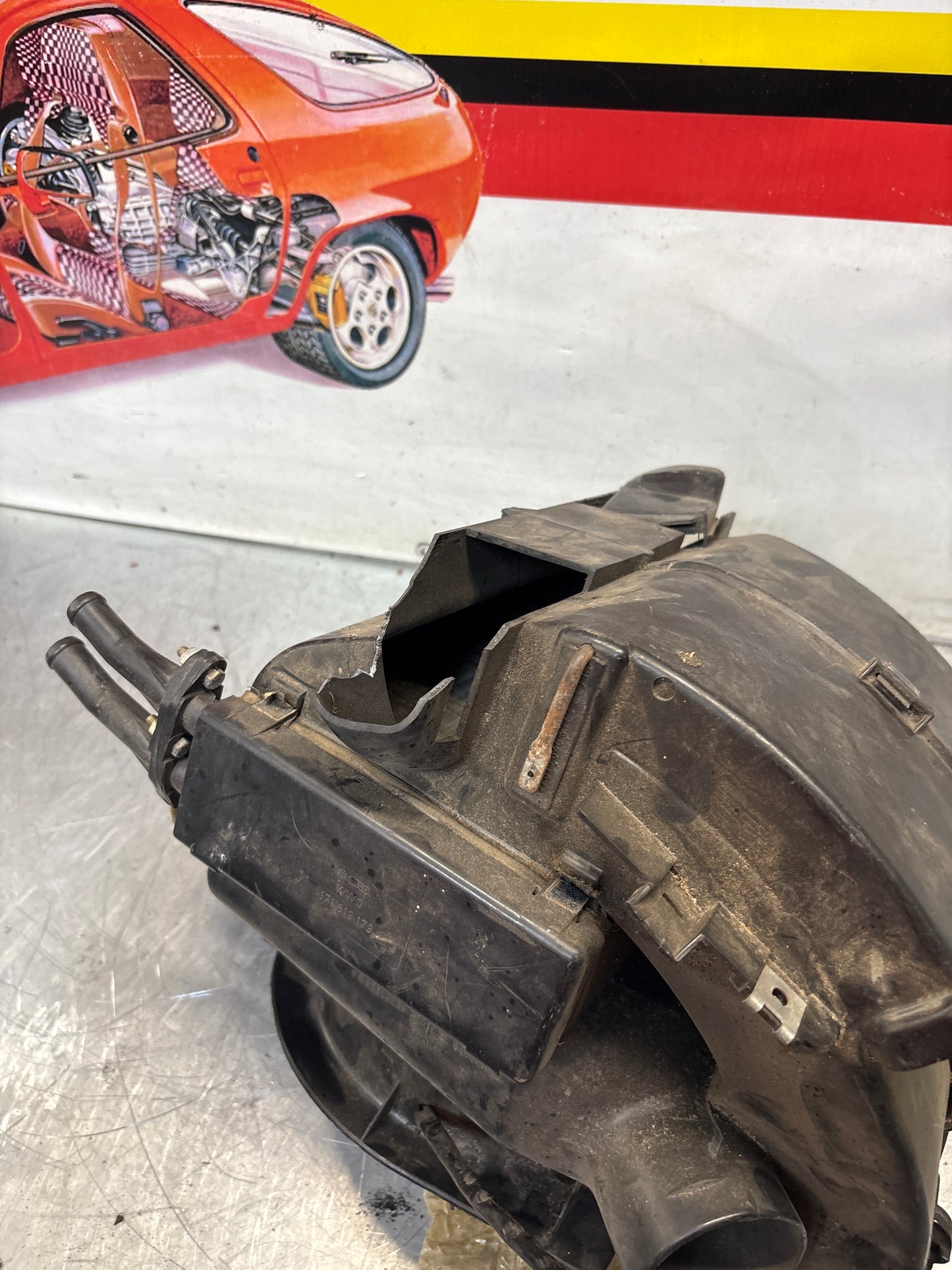 Porsche 924 80-85 944 82-85.5 heater blower fan assembly, complete 321819096 / 823819096A / 823819095A / 321819095 used