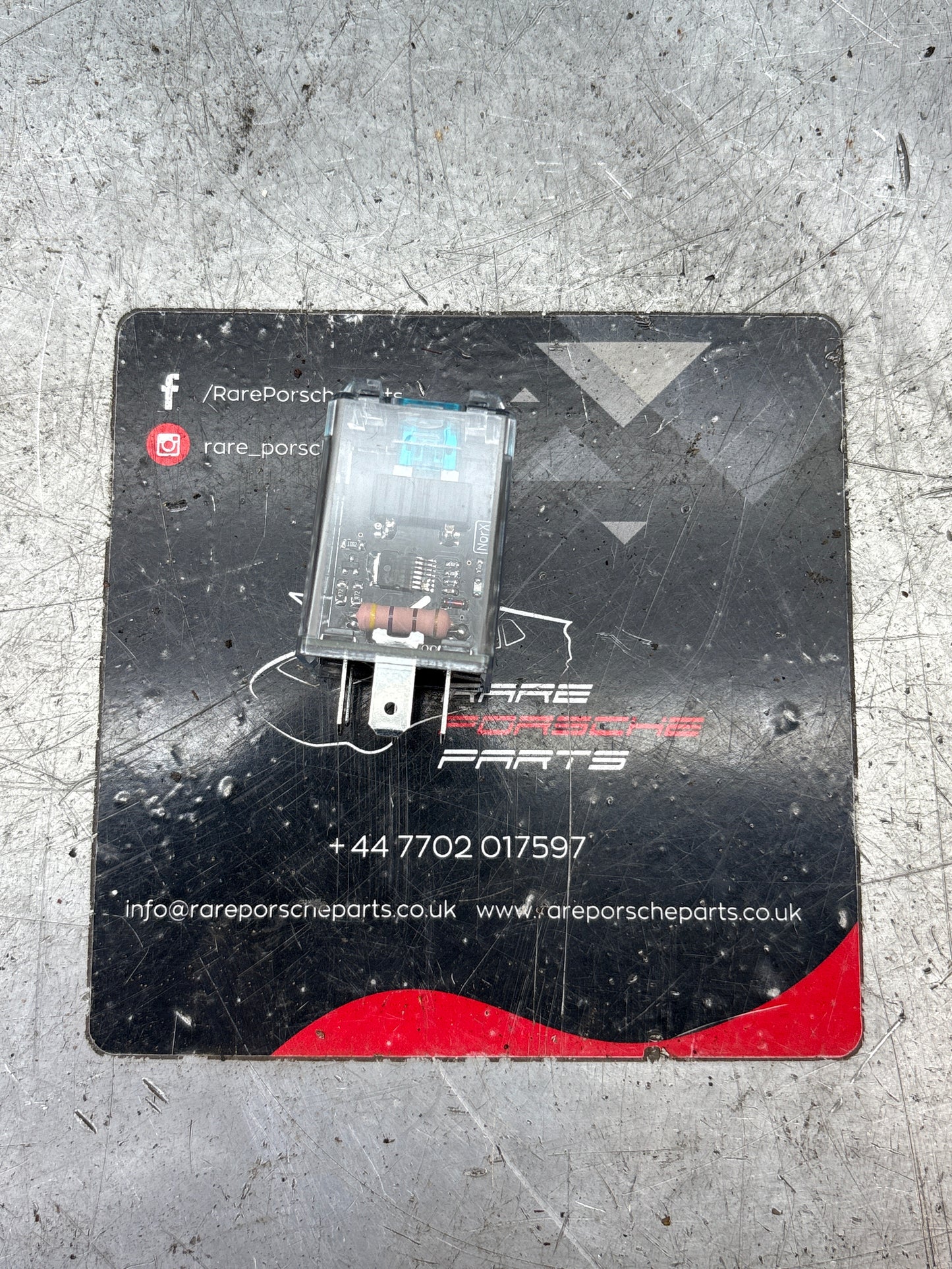 Porsche 924 2.0 N/A fuel pump relay, NEW 477906059