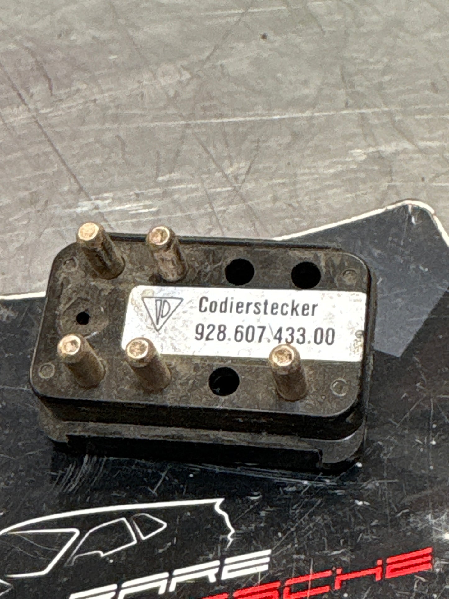Porsche 928 coding plug, used 92860743300