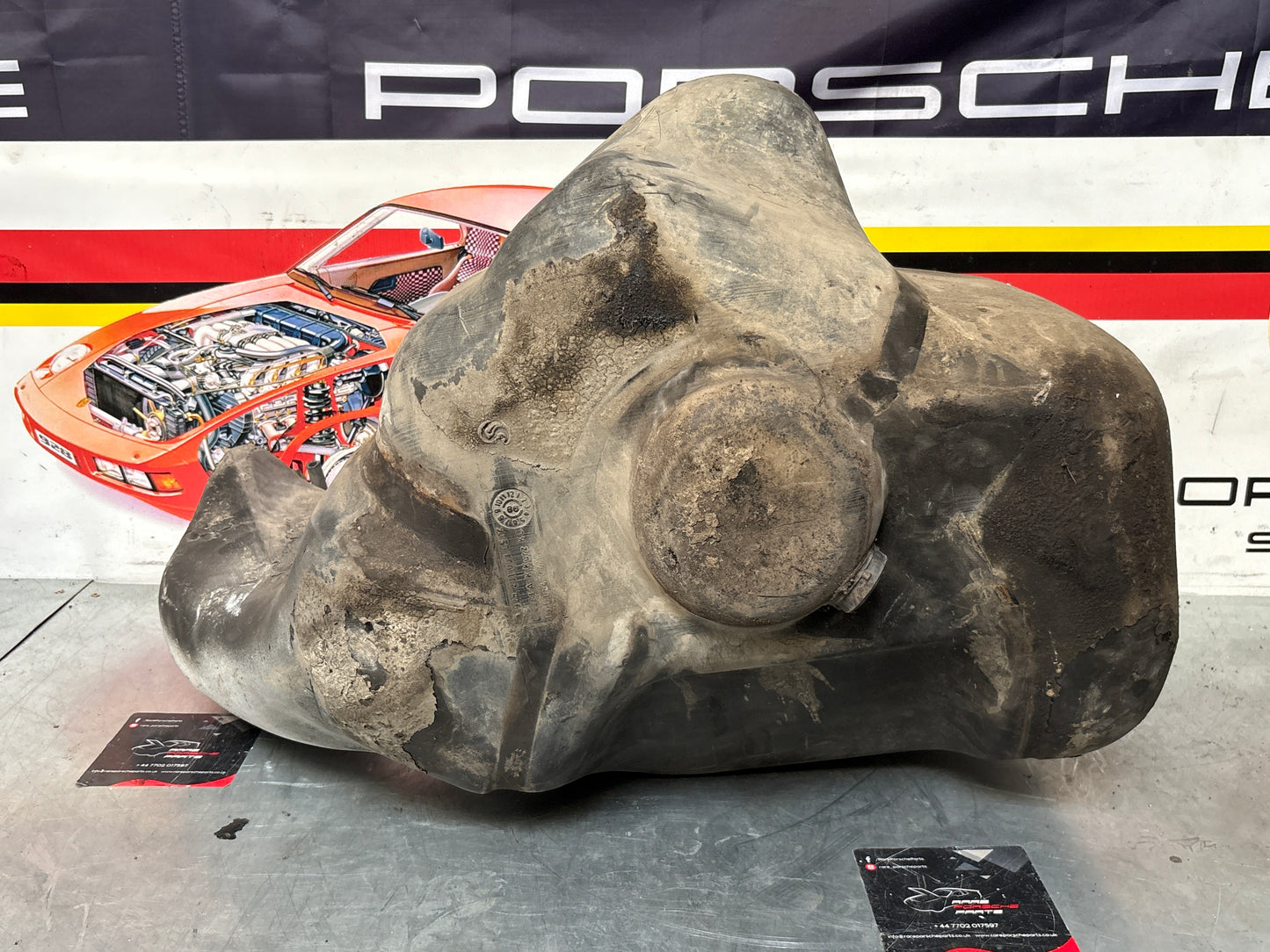 Porsche 928 S4 fuel tank, used 928201003 05/06