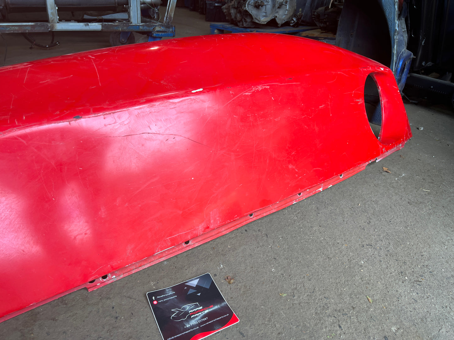 Porsche 928 -87 front left wing, 92850301103 used