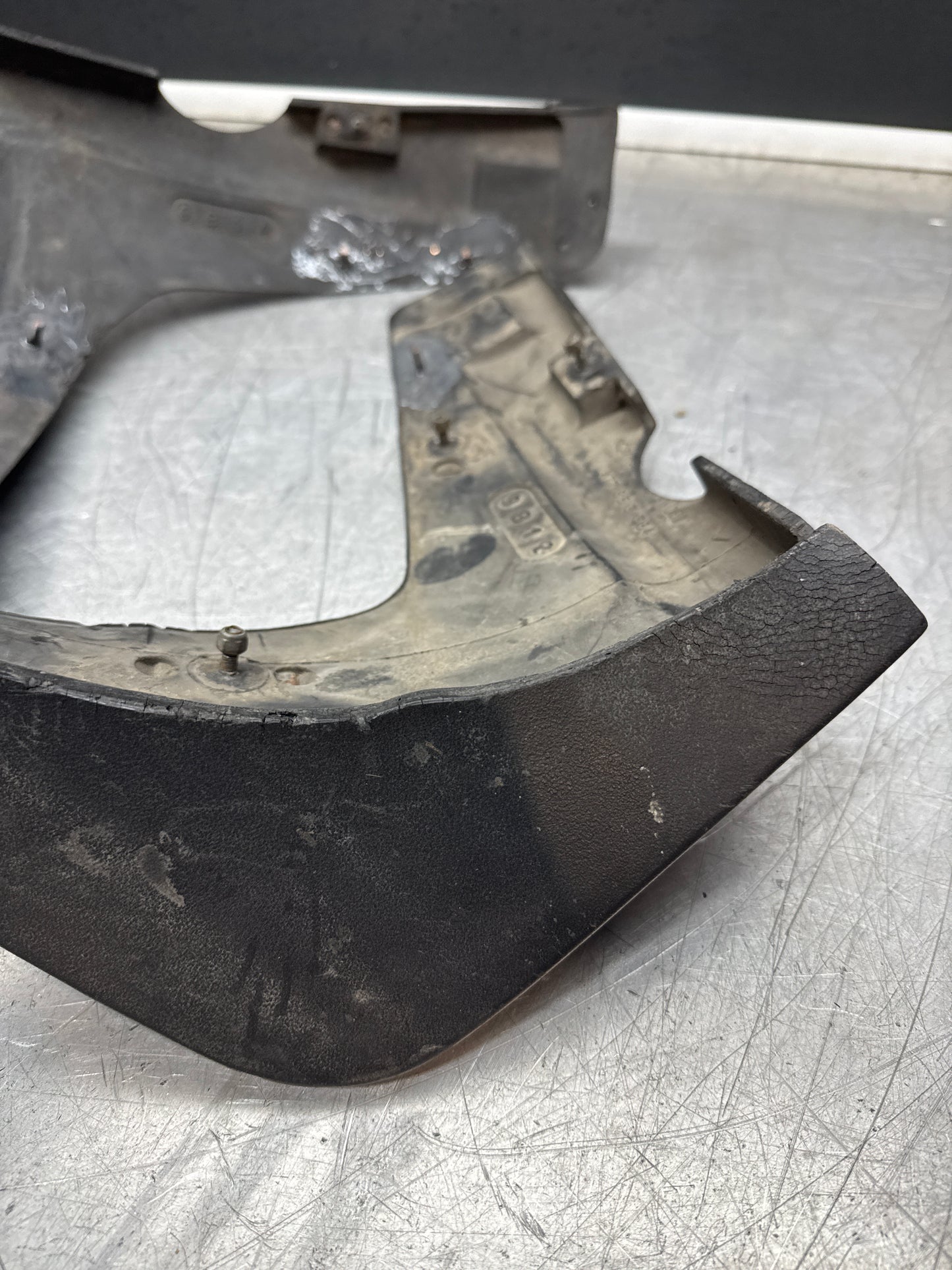 Porsche 924 pair of used rear spats, wheel arch trims, mud guards, 477853383 / 477853384 spare or repair