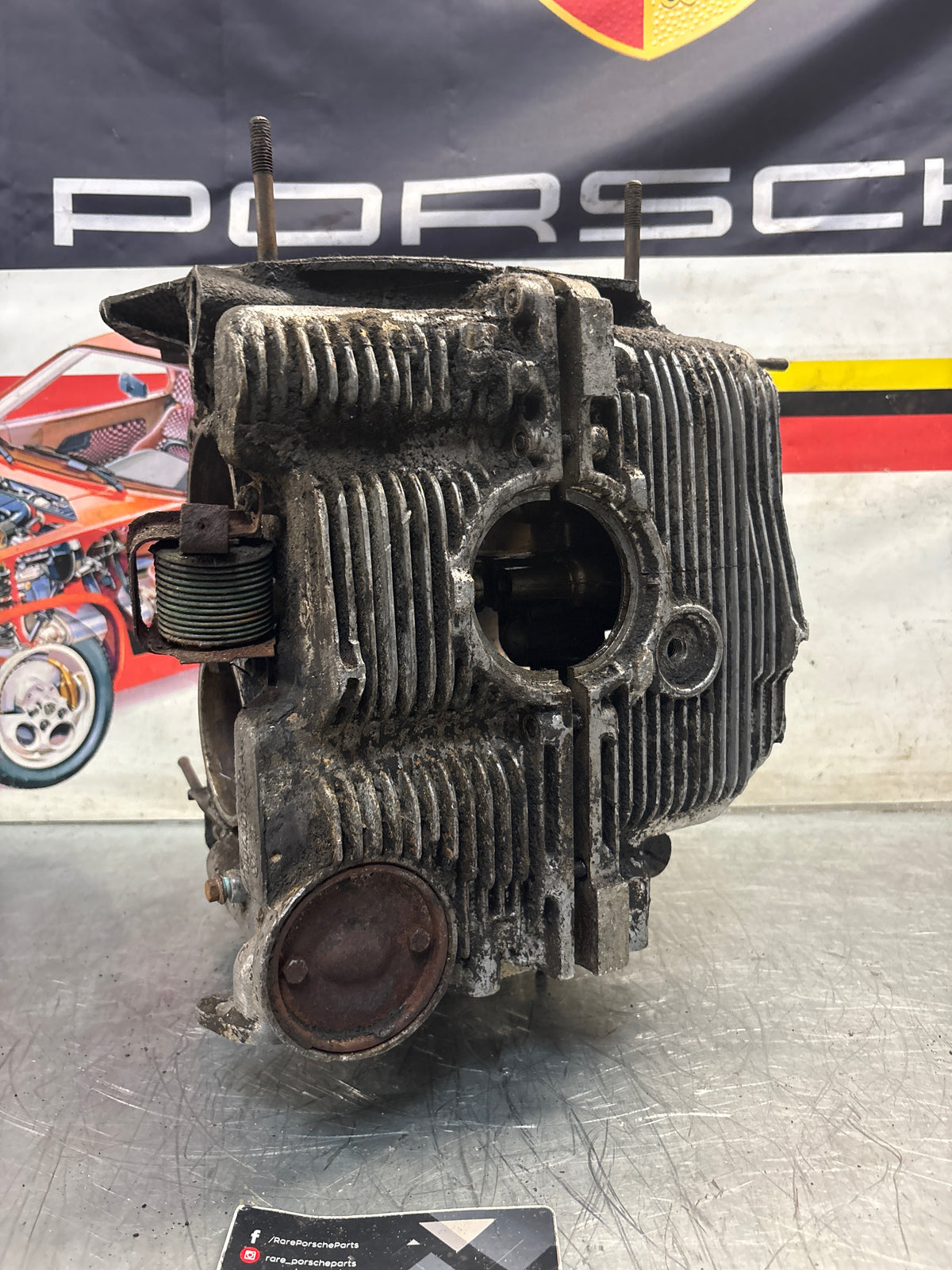 Porsche 914 1.7L engine case, used W0063914