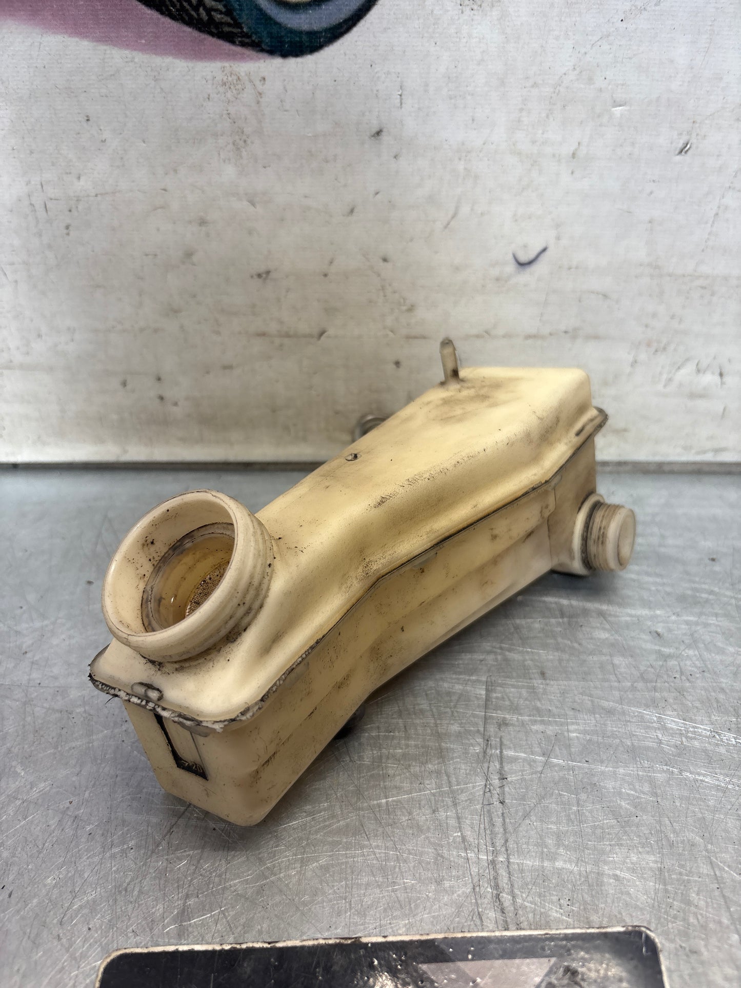 Porsche 928 transmission fluid reservoir, used 96030707500