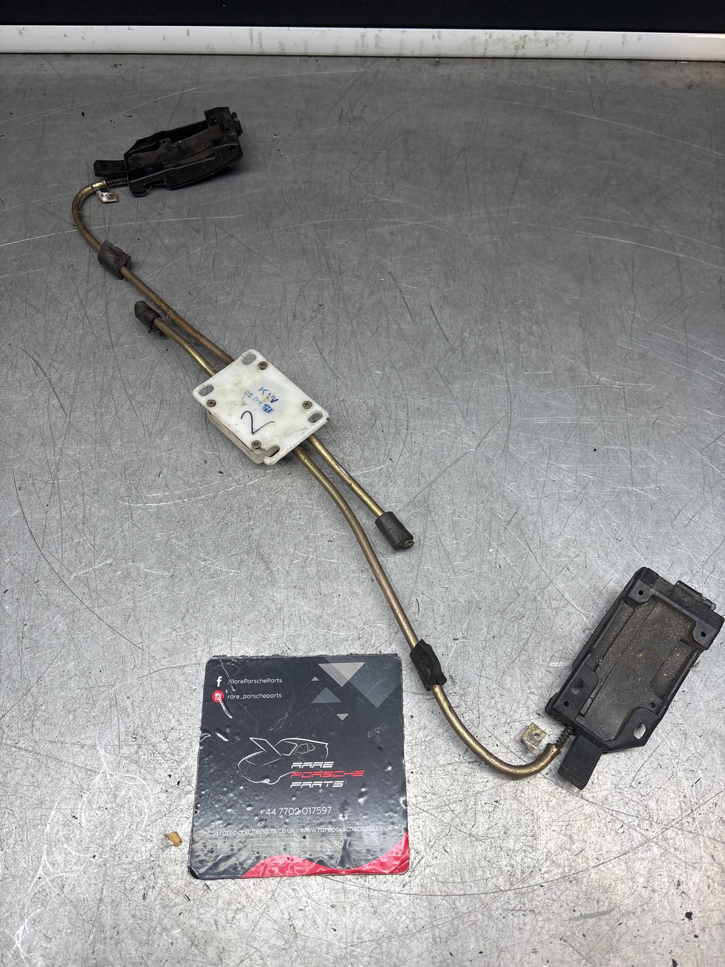 Porsche 924 944 early targa, sunroof lift mechanism, Used, -85.5 94456494101 / 94456494100