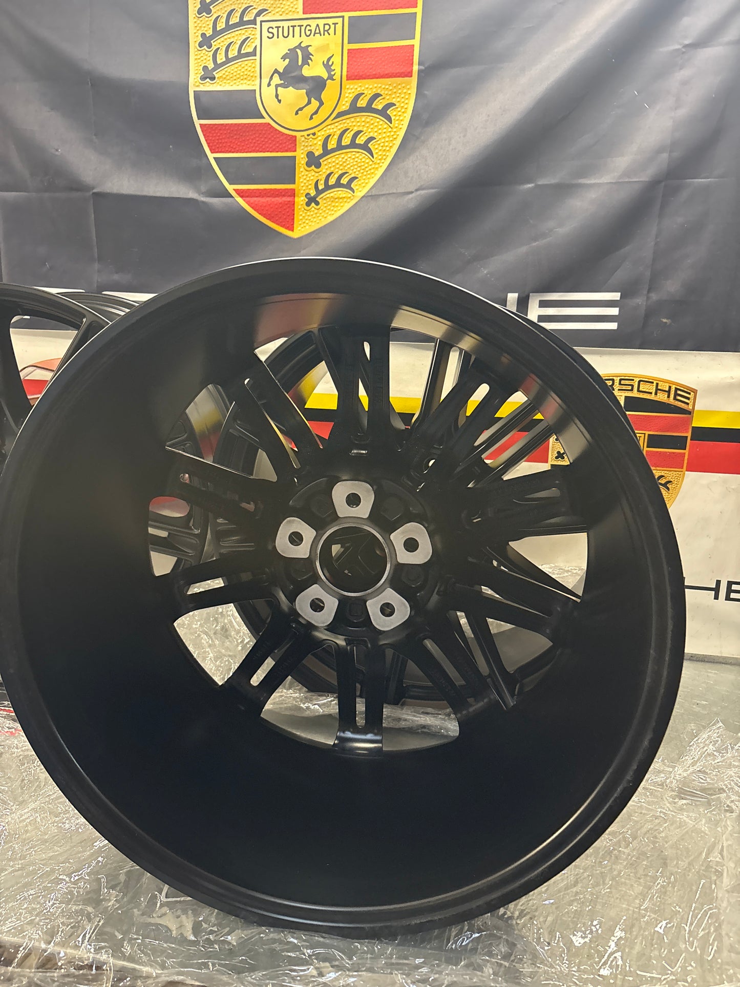 Porsche Cayenne 92A 21-inch wheel set 92A 7P5601025L, refurbished