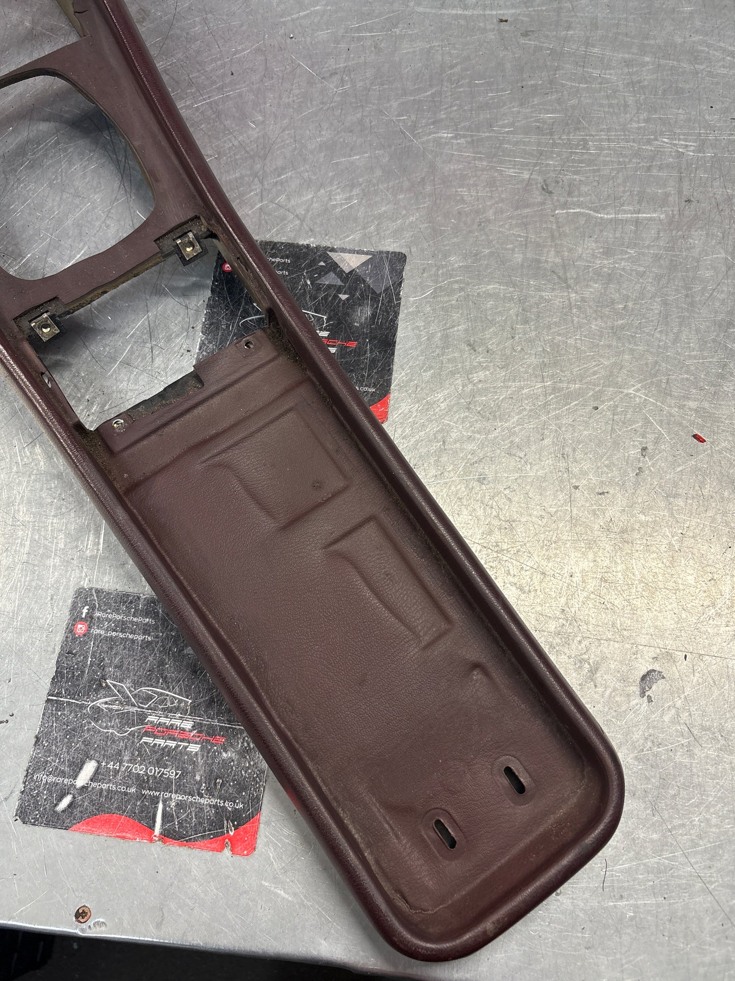 Porsche 944 centre console burgundy, 94455205100 used