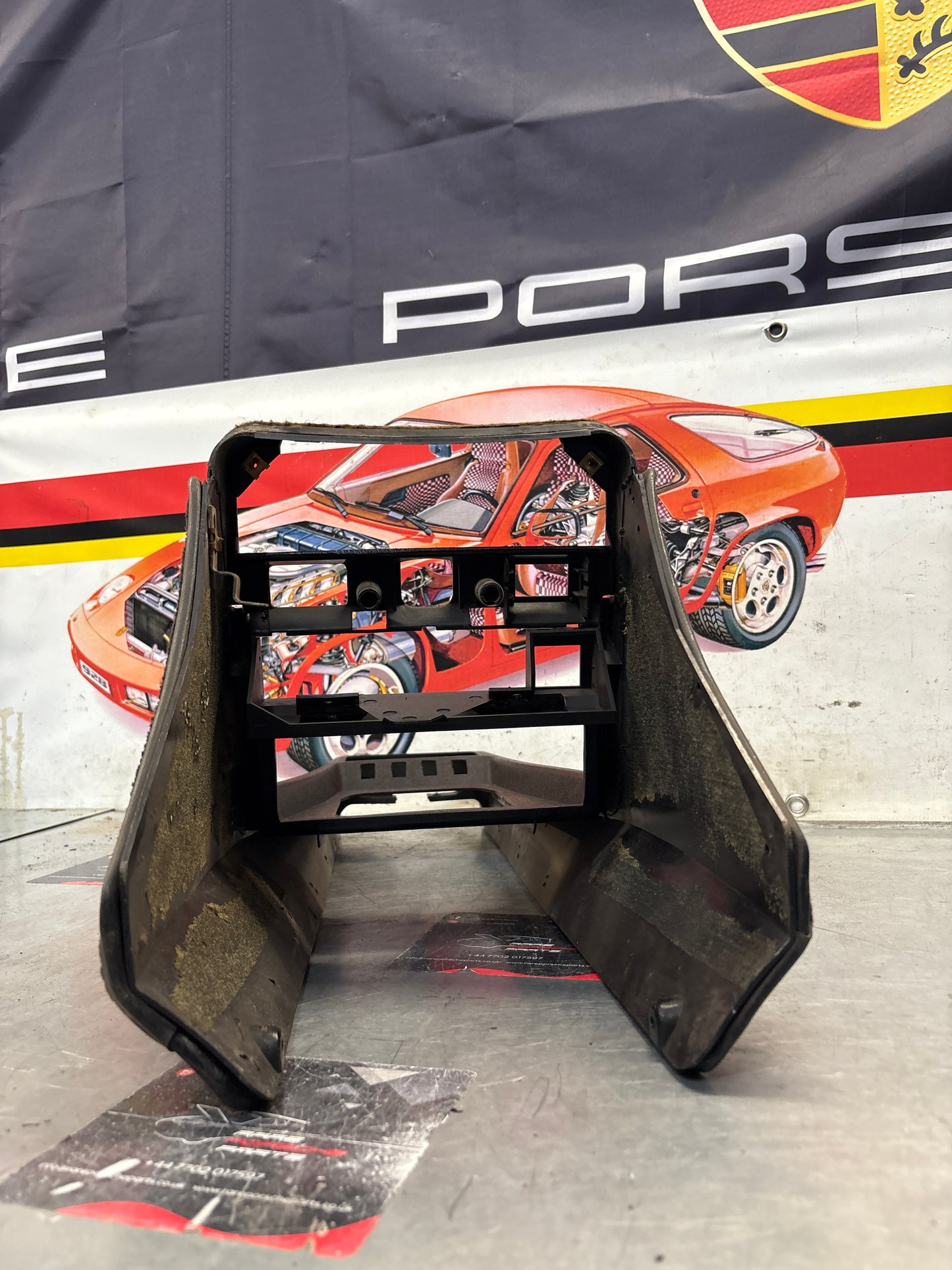 Porsche 924 centre console black, no switch holes 477857951 / 477857969 used