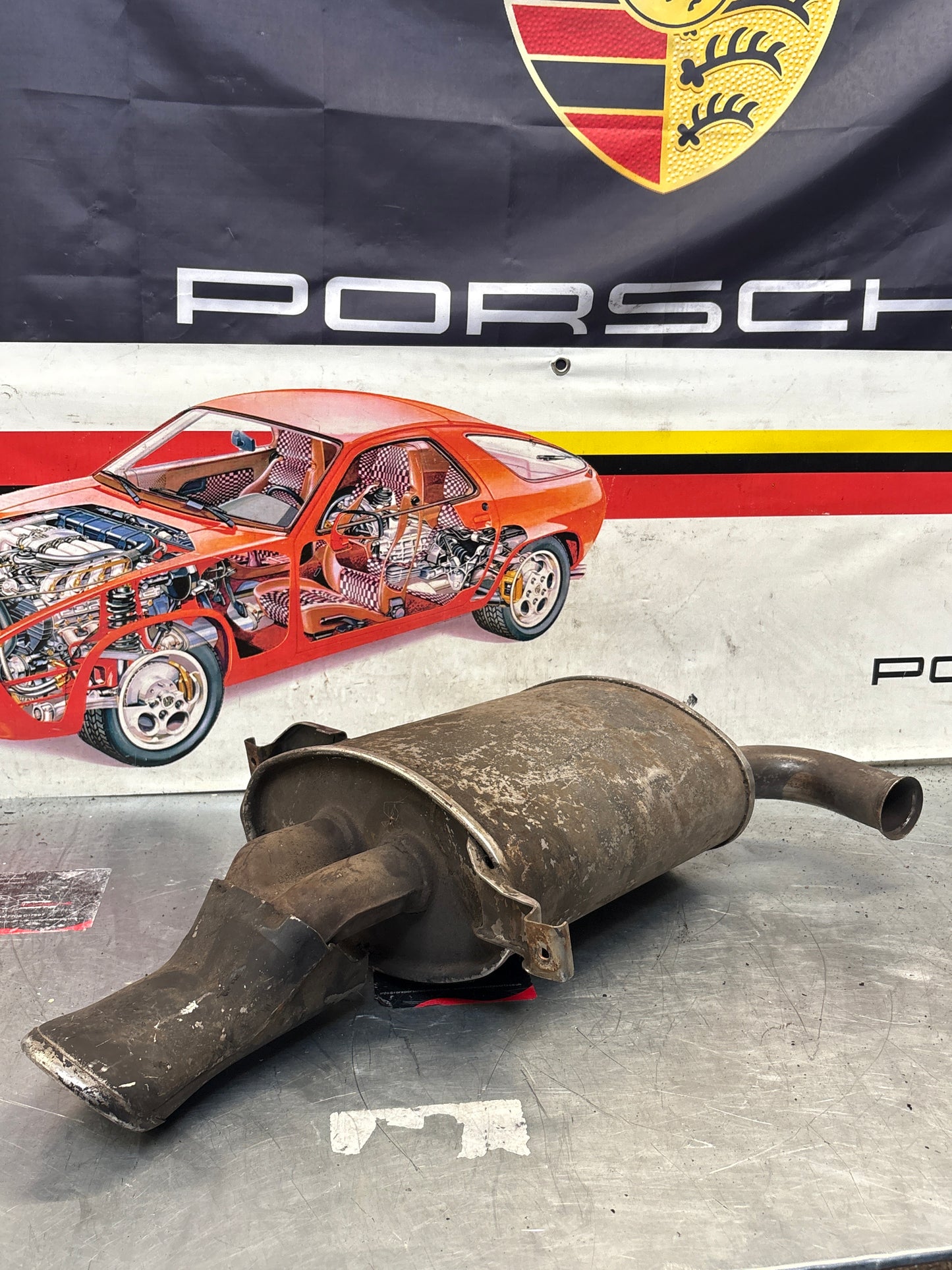 Porsche 928 rear exhaust box, used 92811109701