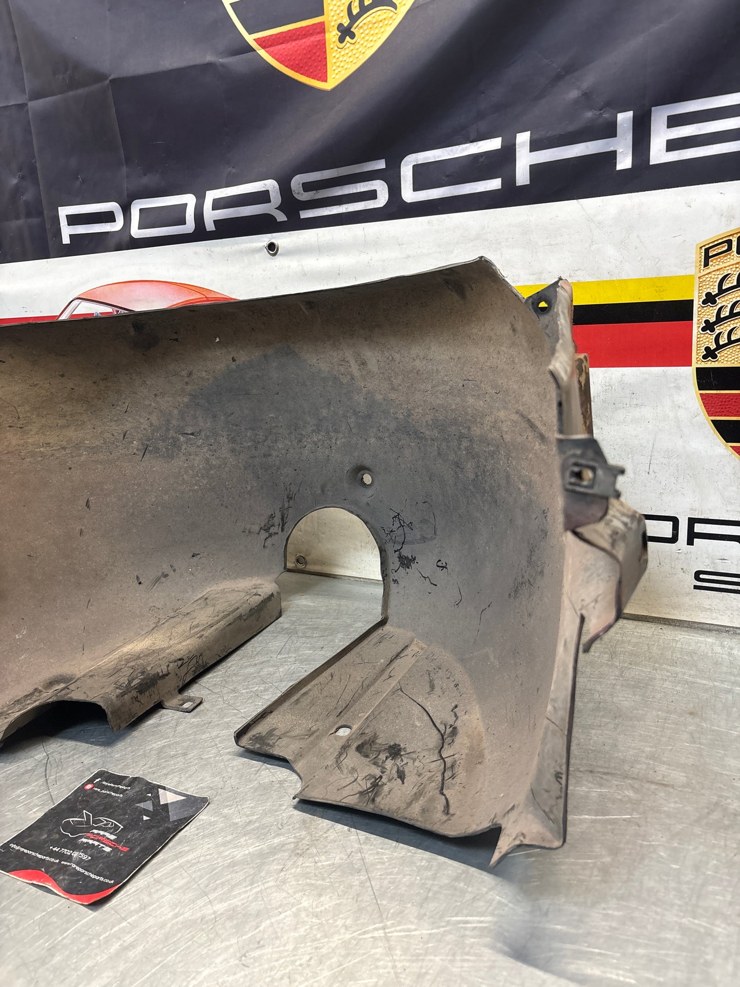 Porsche 944 from 85.5 arch liner Right, 94450438201, used