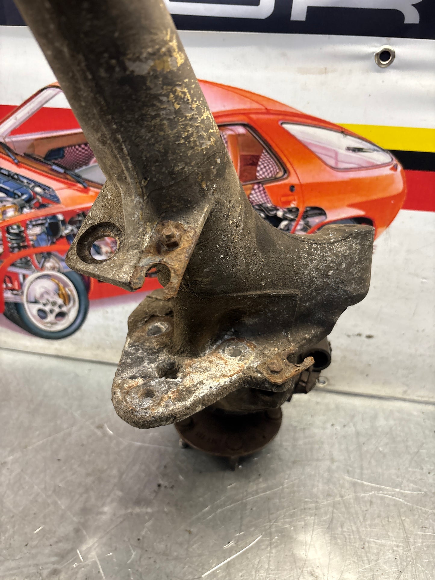 Porsche 944 alloy rear right trailing arm, used 95133151405 / 9513315144R used, with hubs