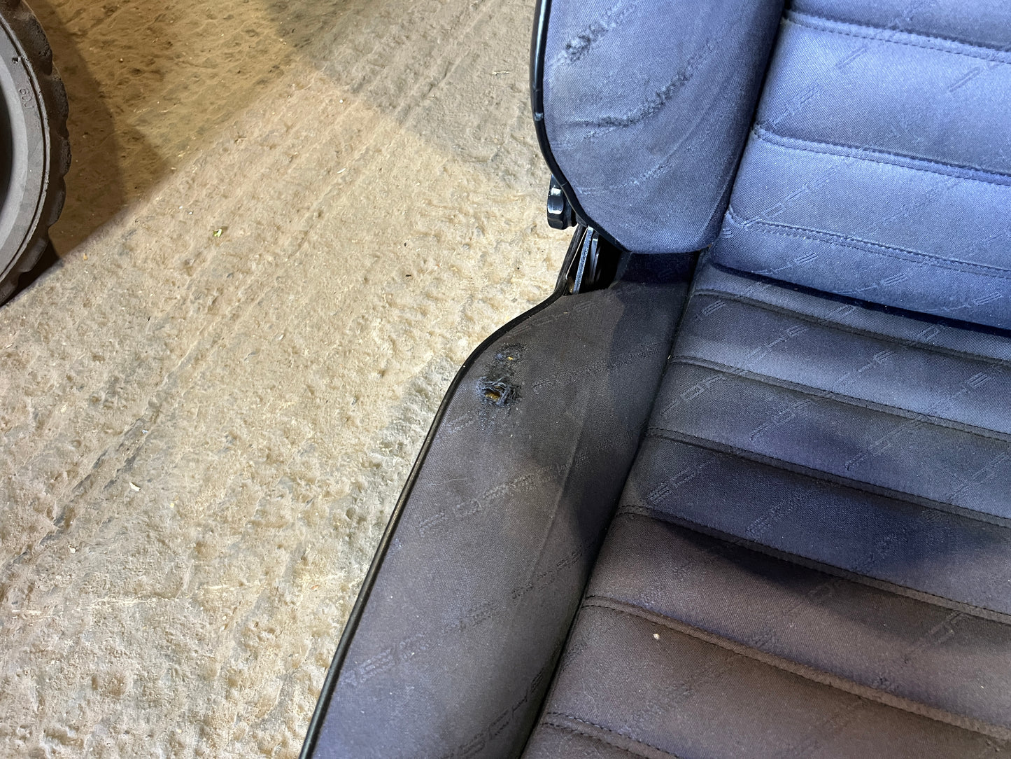 Porsche 924 / early 944 pair of Recaro sport seats, early type, used front seats only