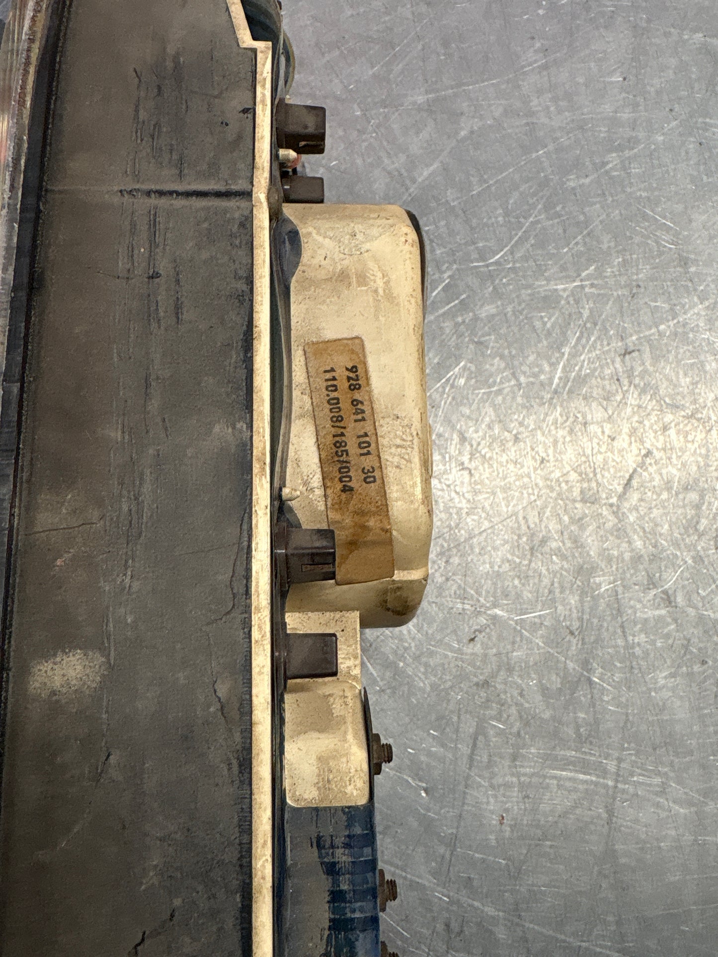 Porsche 928 dash clock binnacle pod speedometer, 92864110130 used  showing 105281 Km, plastic screen has some scratches